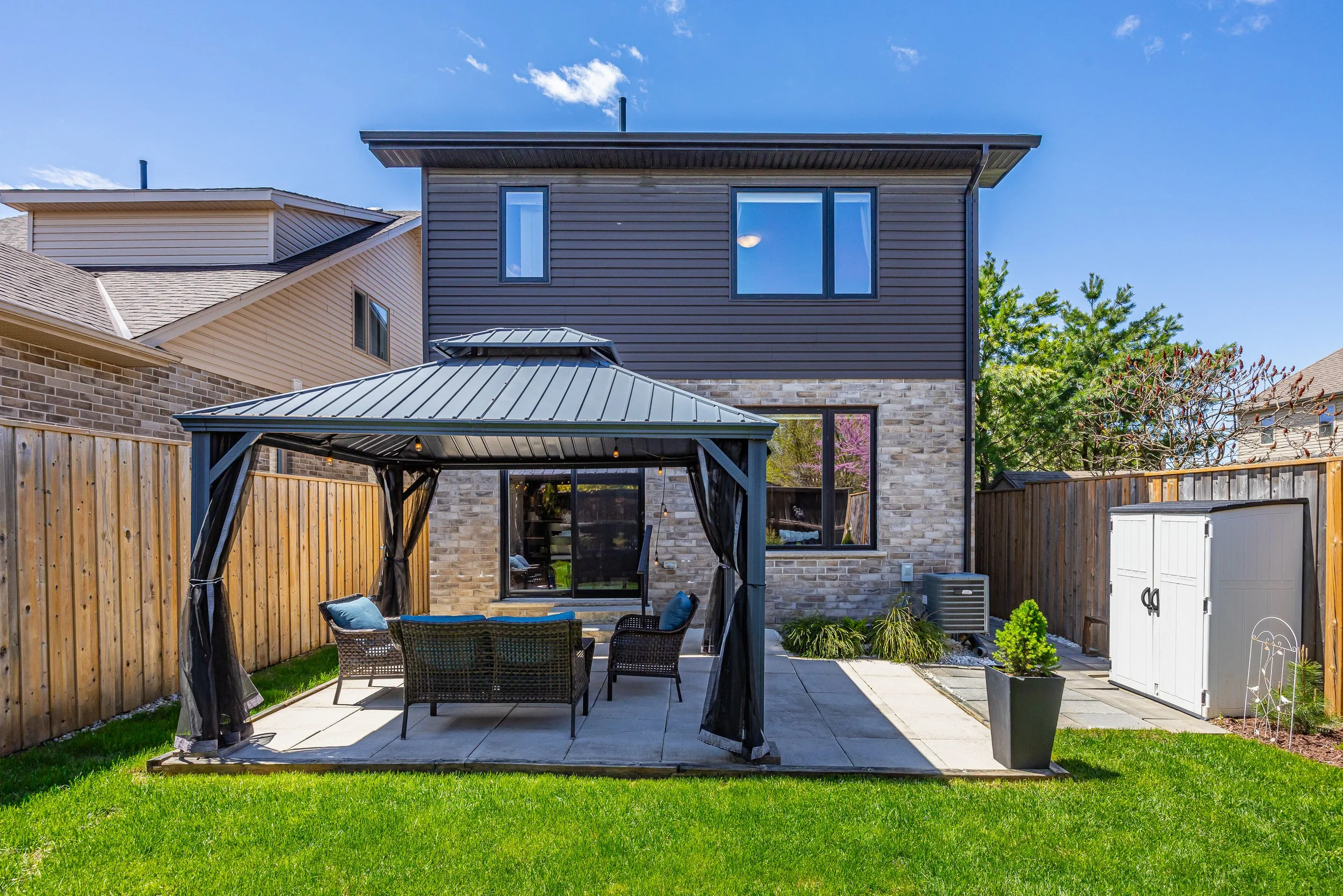 1727 Valhalla St -46.jpg