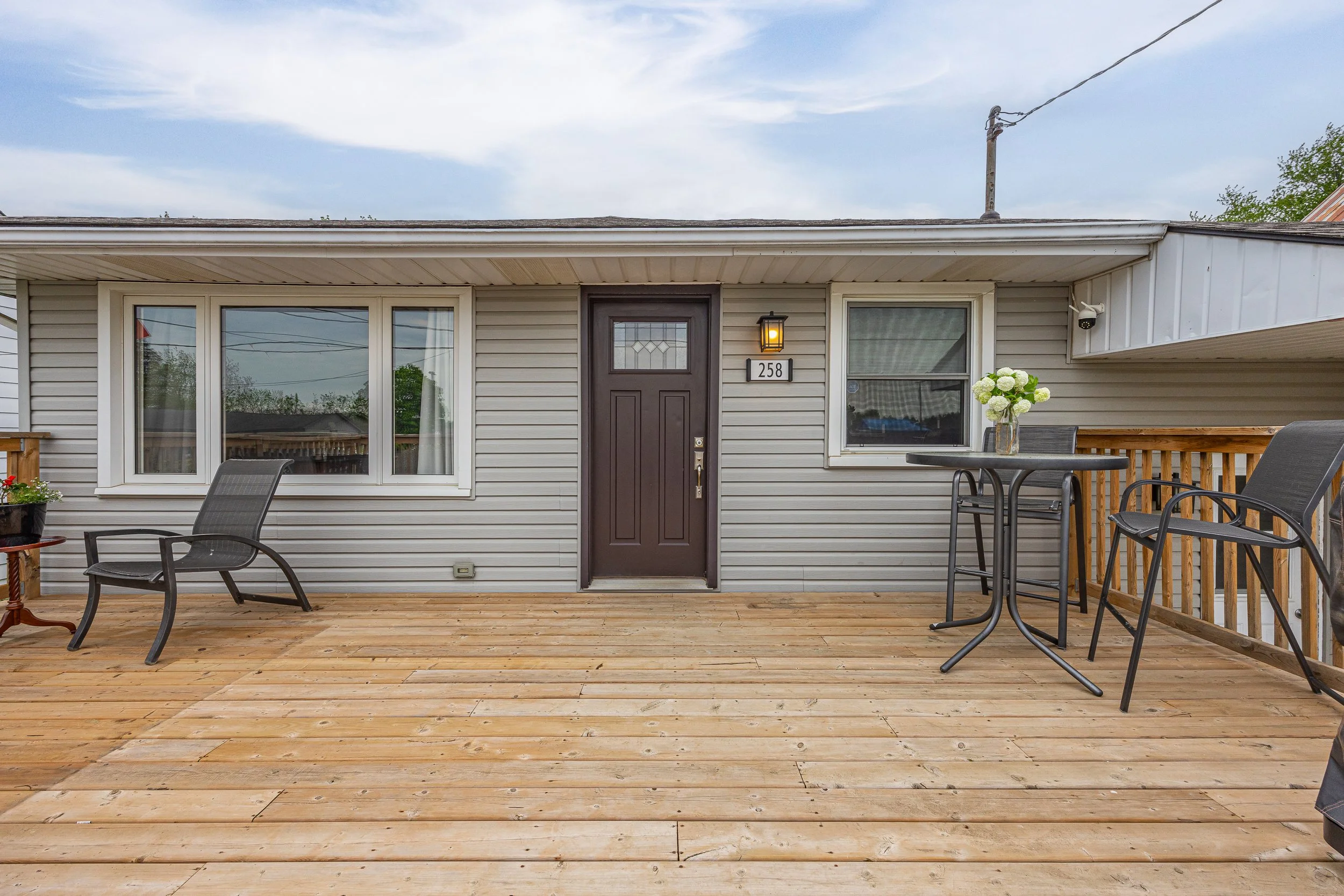 258 Upper Queen St -06.jpg