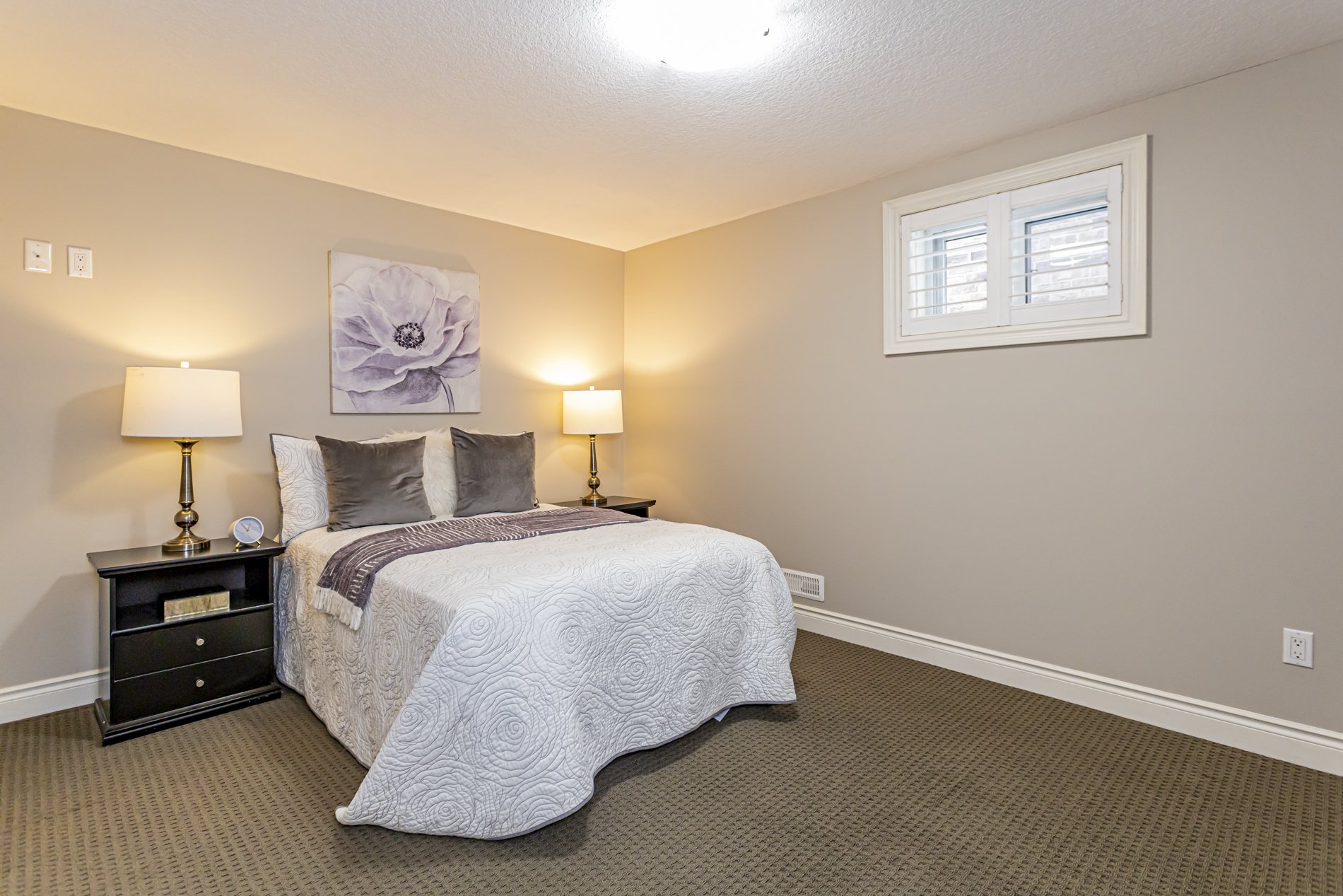 2161 Dogwood Cres_45.JPG