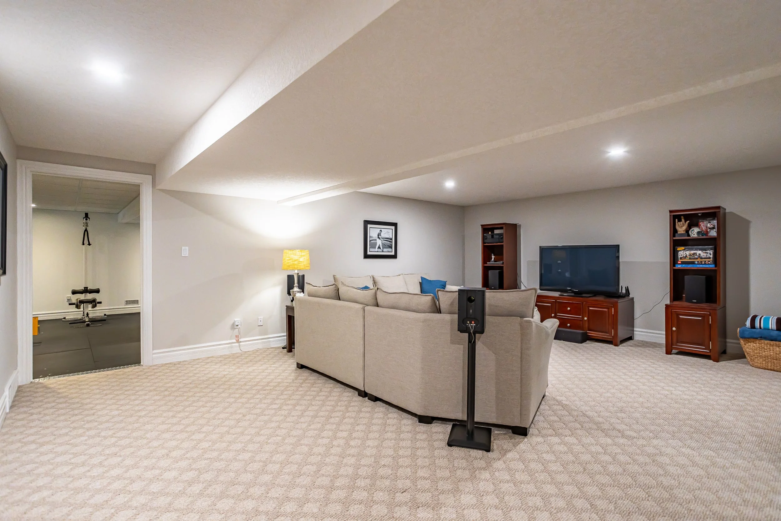 3399 Crane Ave-23.jpg