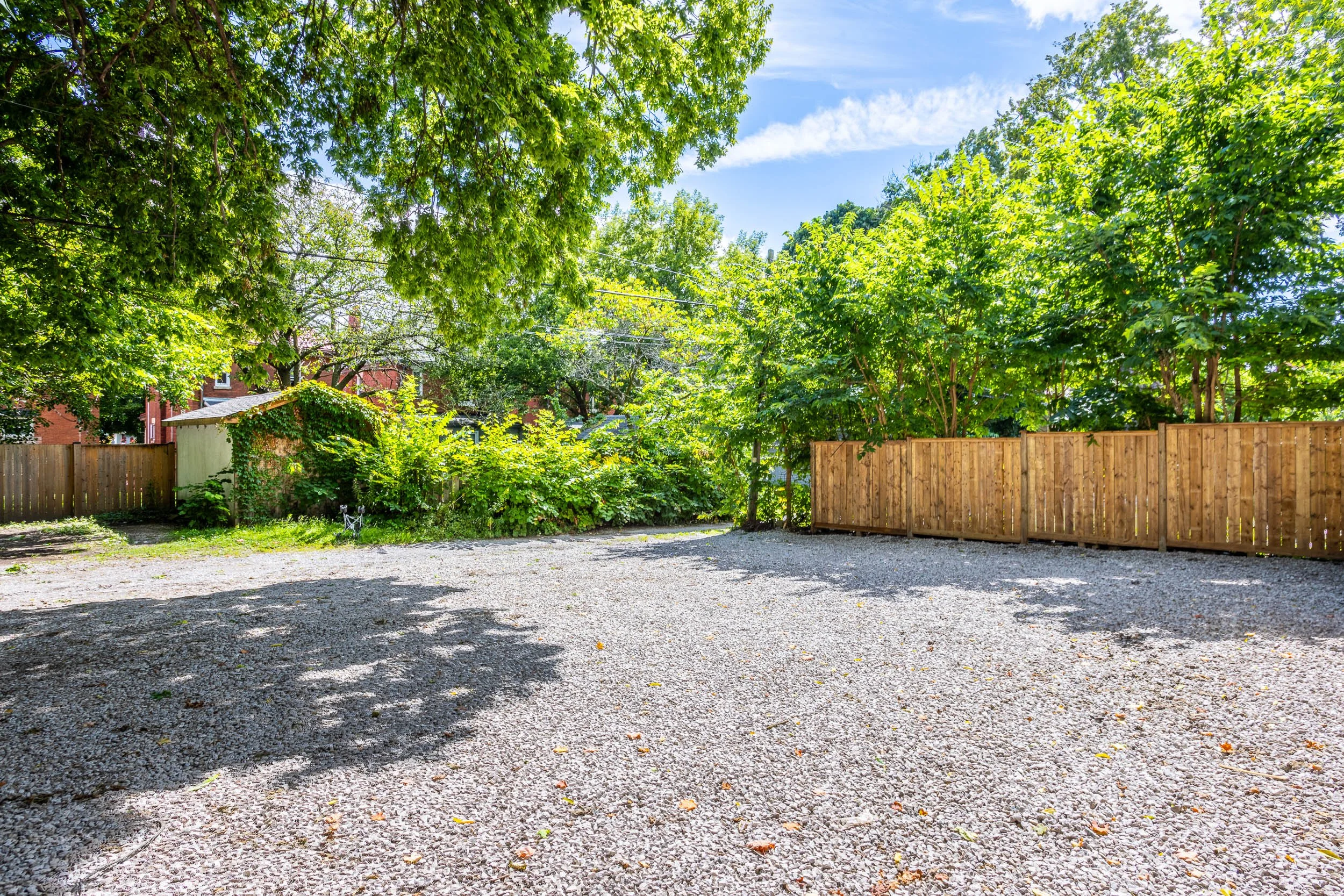 706 Waterloo St-49.jpg