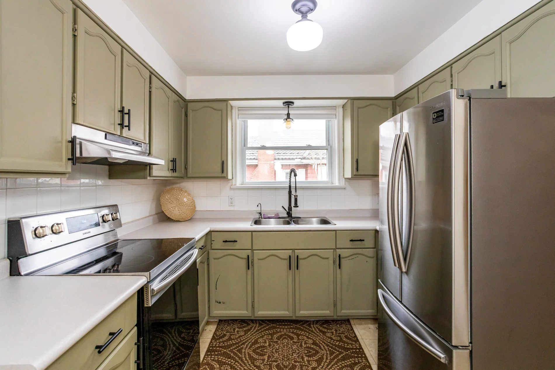 992 Hamilton Rd-17.jpg