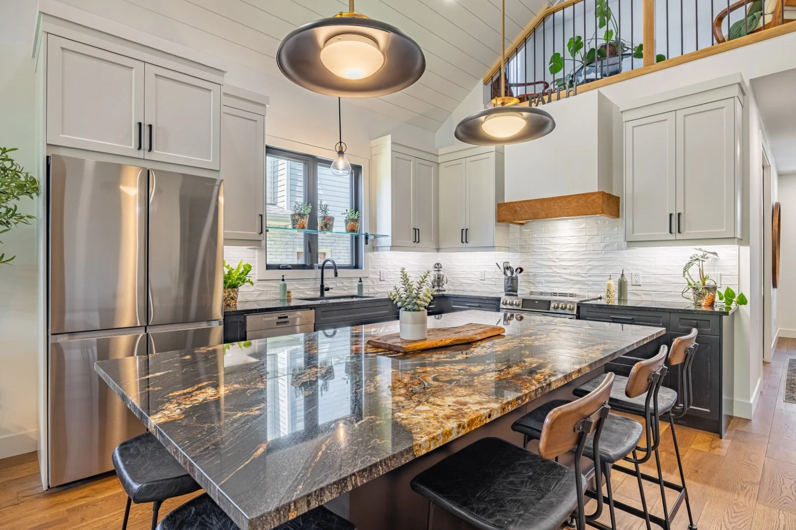 63 Guildford Cres-3.jpg