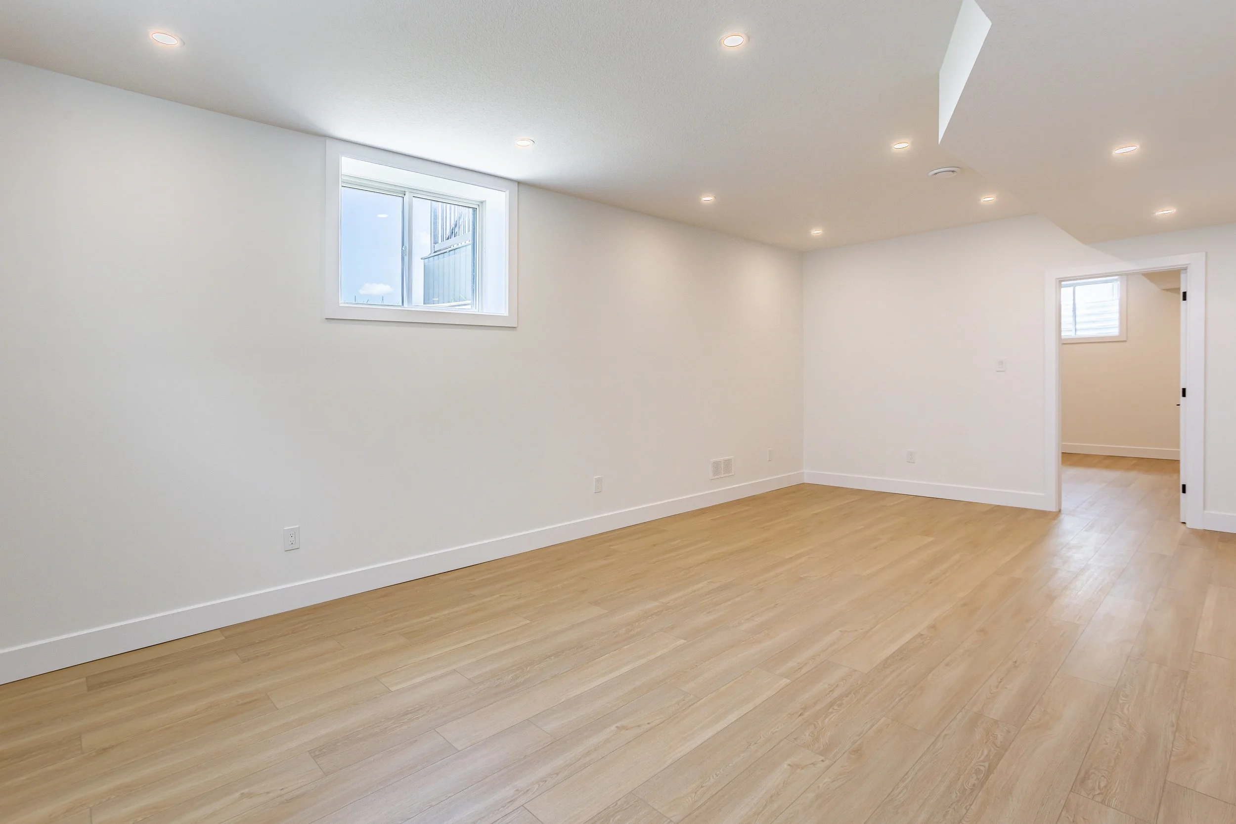 69 Crestview Dr-7.jpg