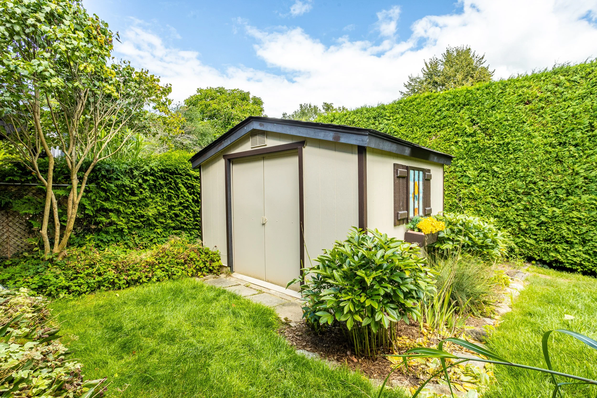 139 Springfield Cres-41.jpg