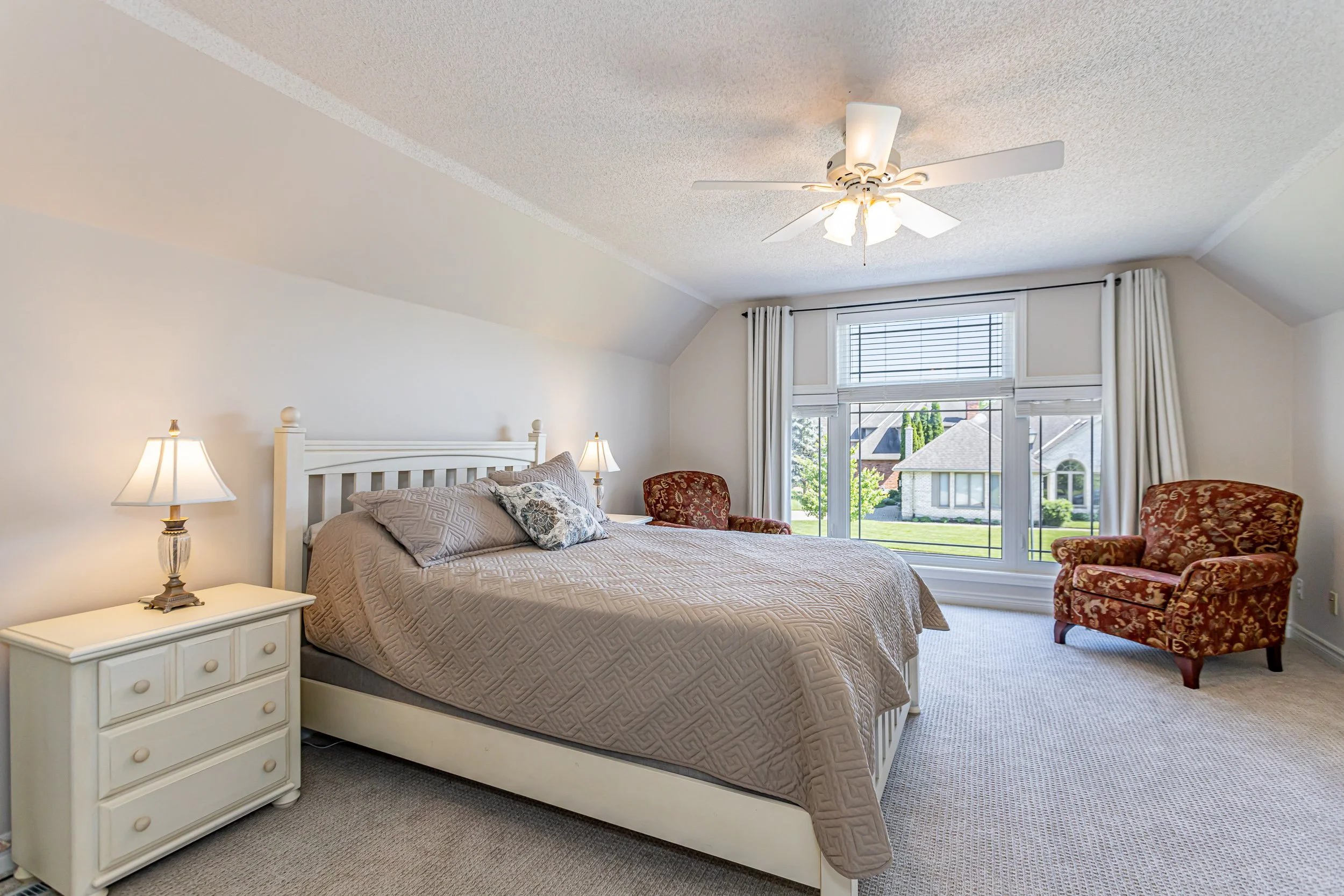 98 Green Hedge Lane-29.jpg