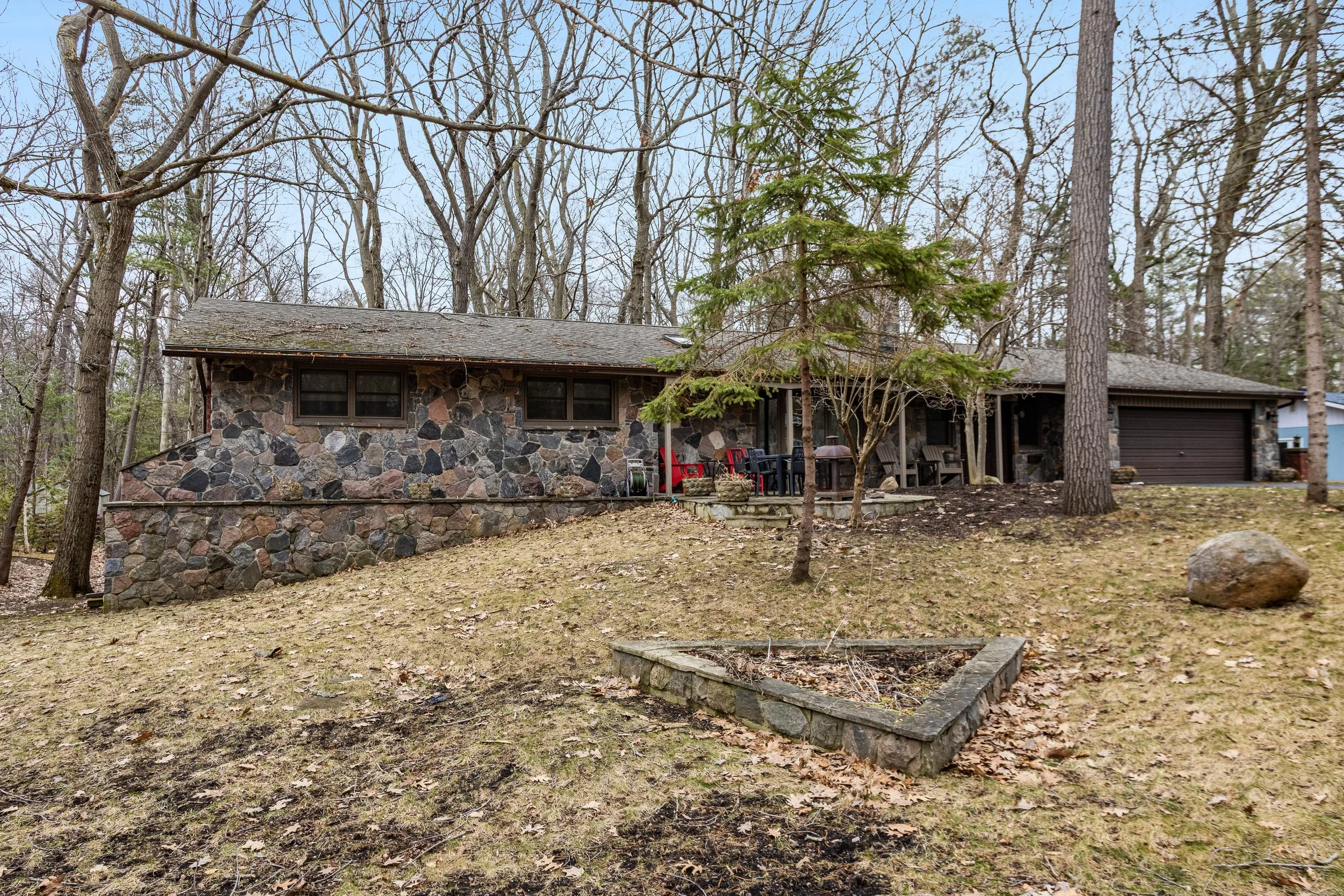 10405 Brewster Blvd-4.jpg