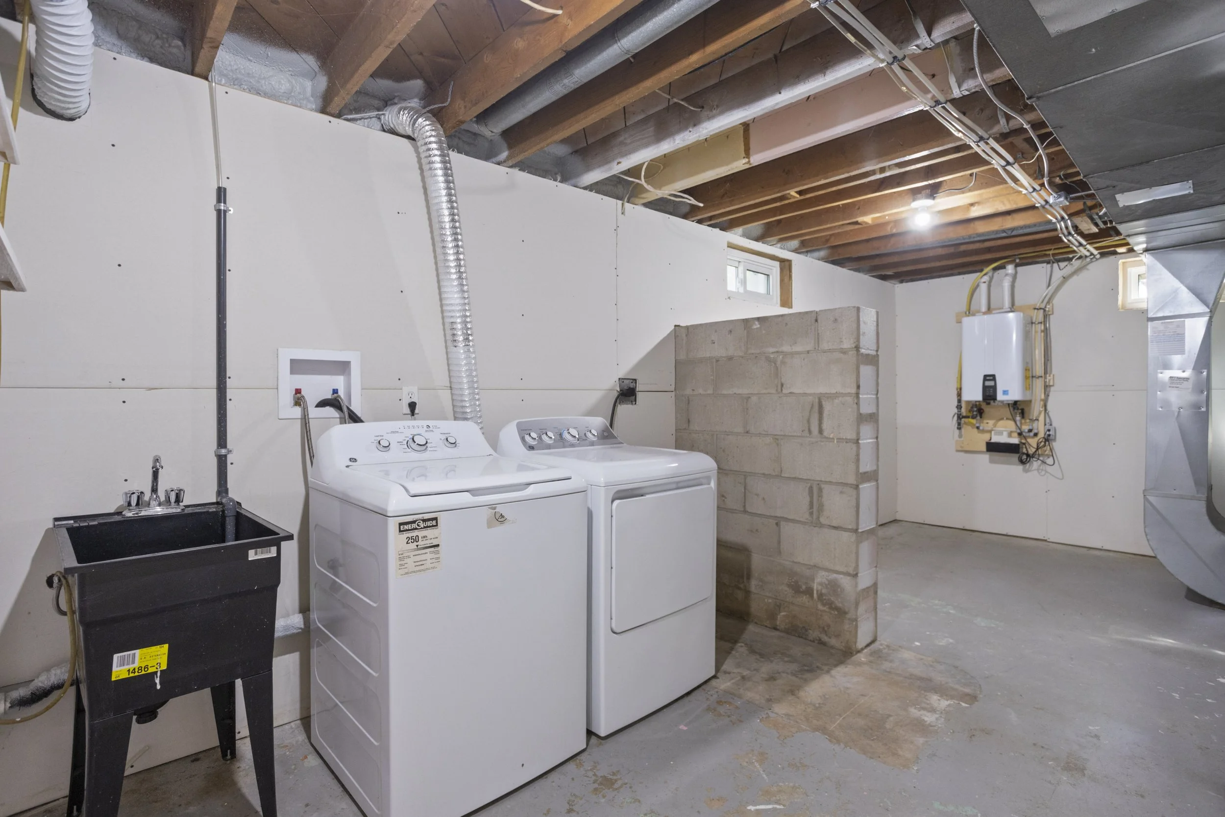 776 Oxford St  -18.JPG