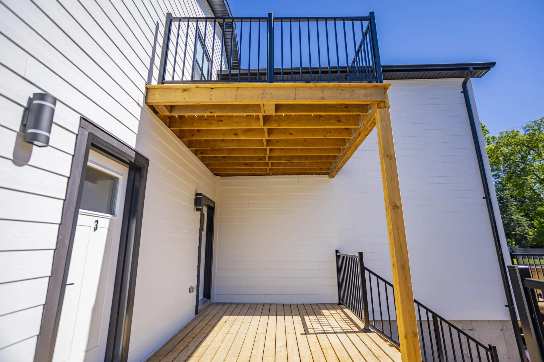 285 William St - Exteriors_13.JPG