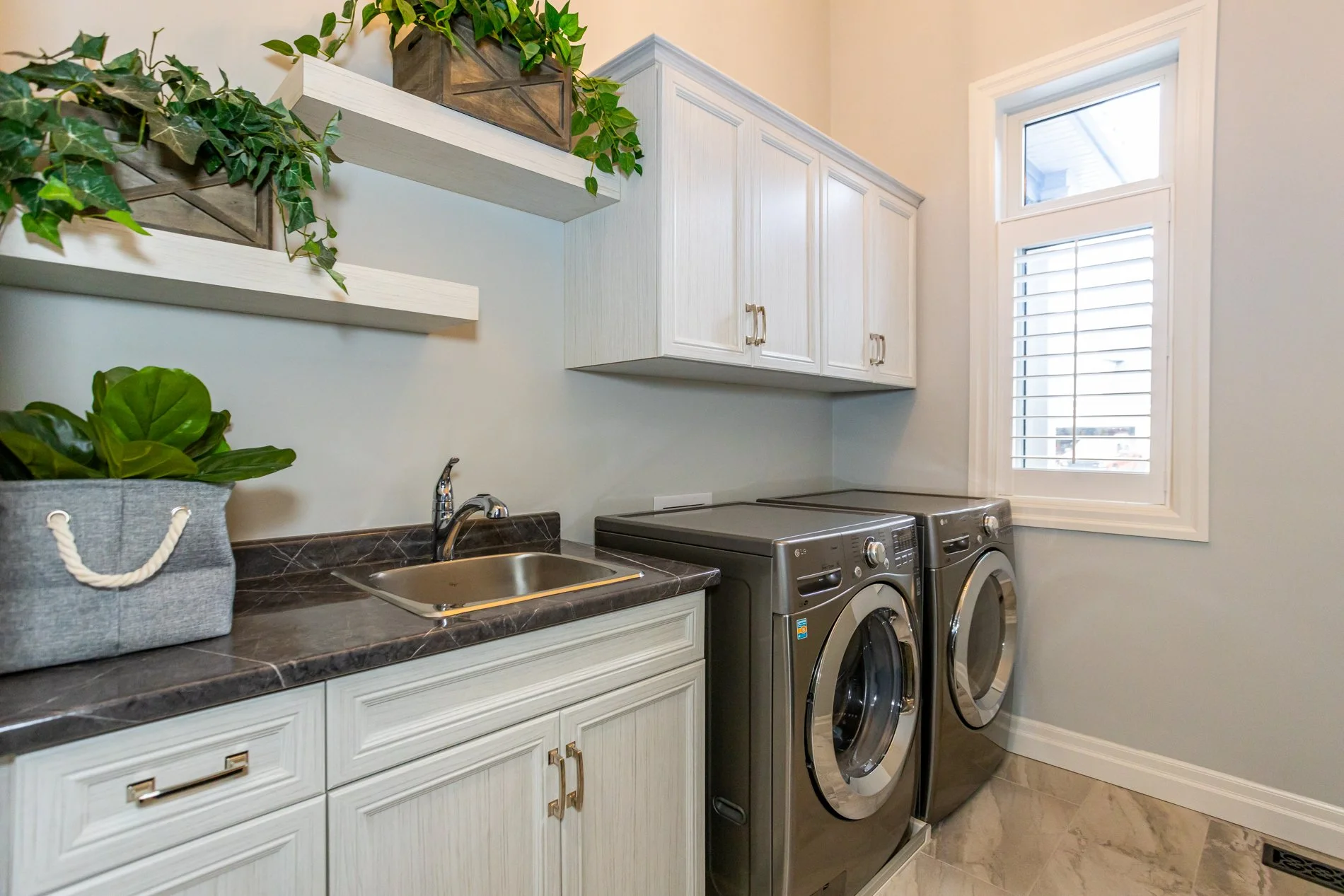 73 Ashby Cres-33.jpg