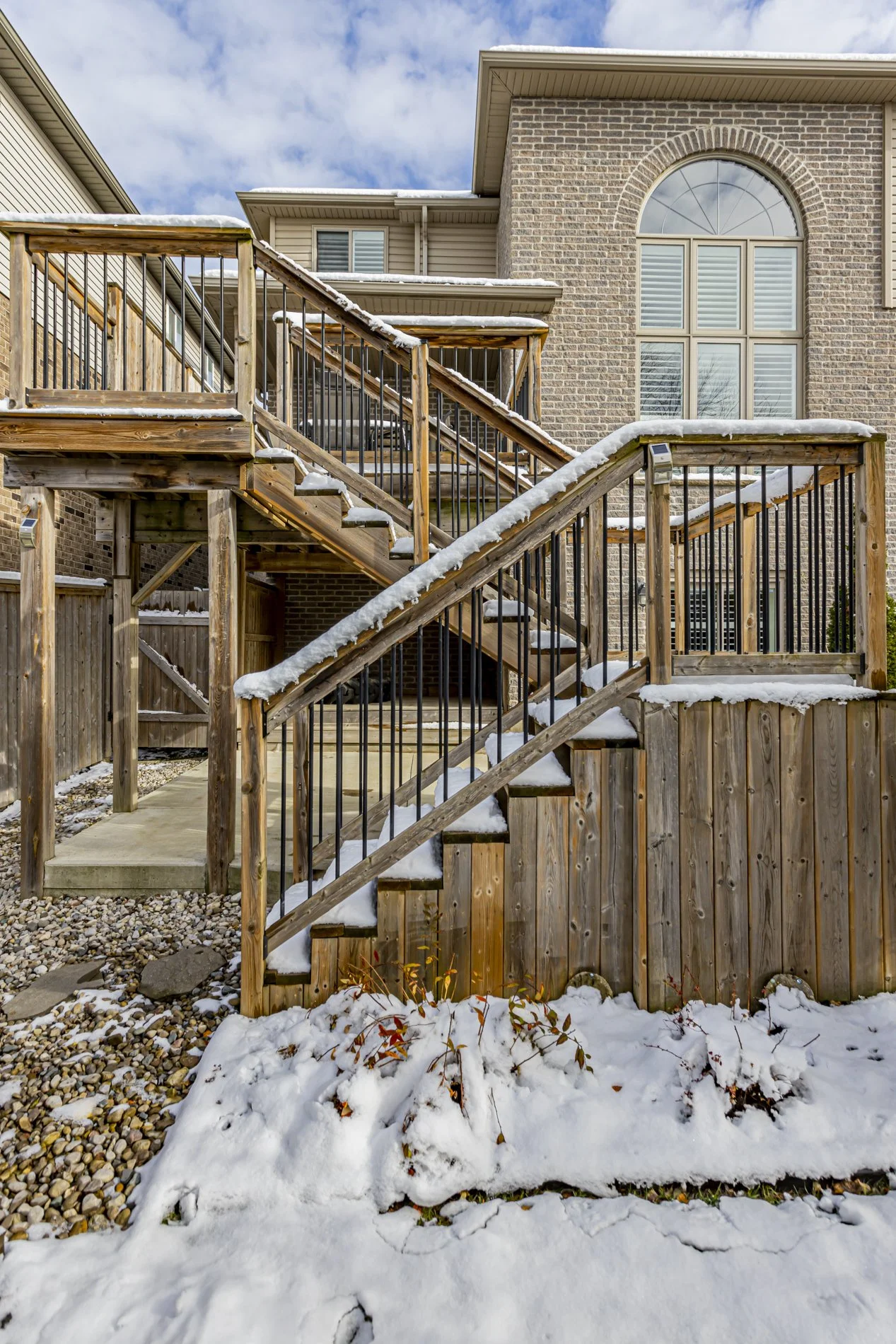 2161 Dogwood Cres_50.JPG