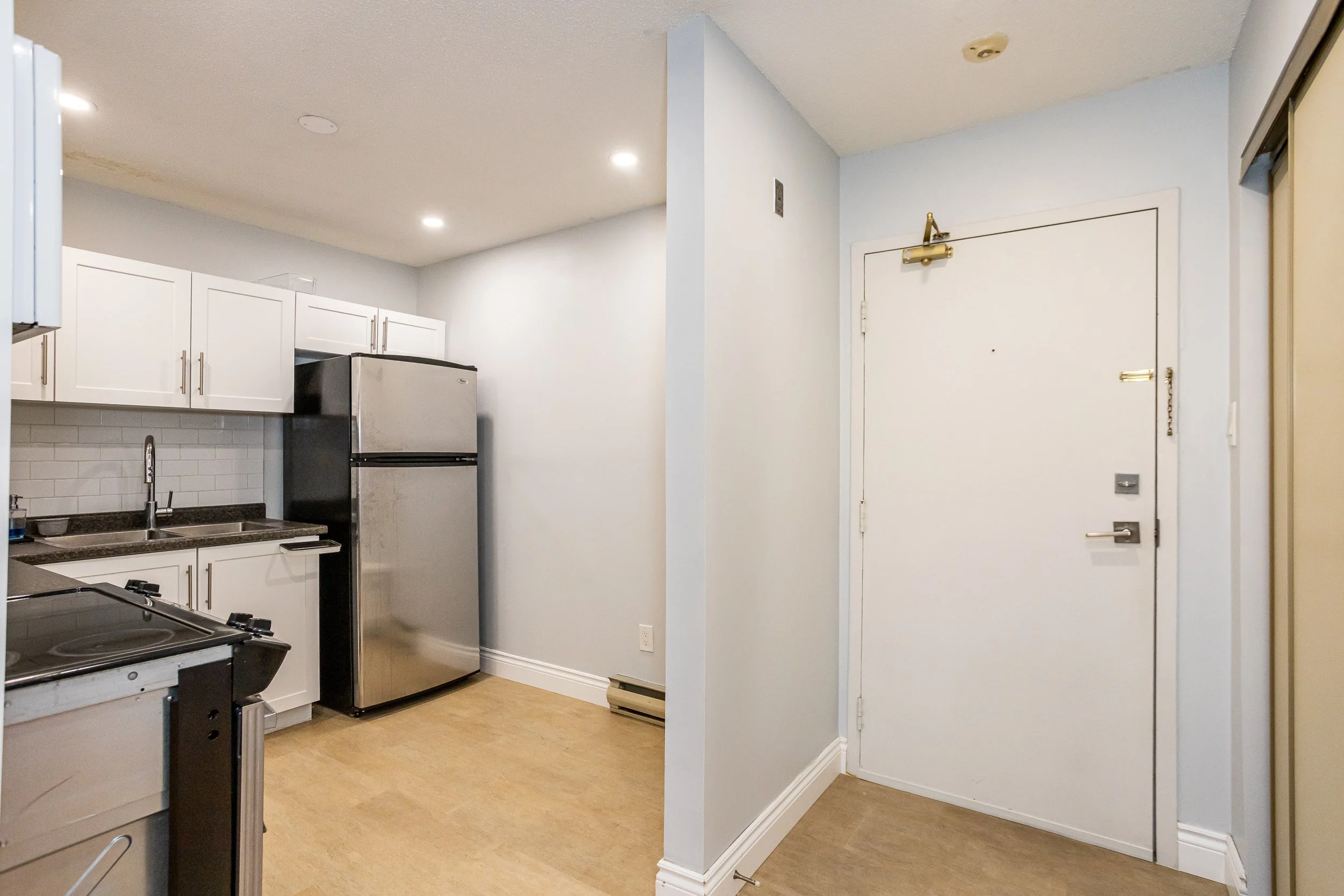 108-15 Jacksway Cres-5.jpg