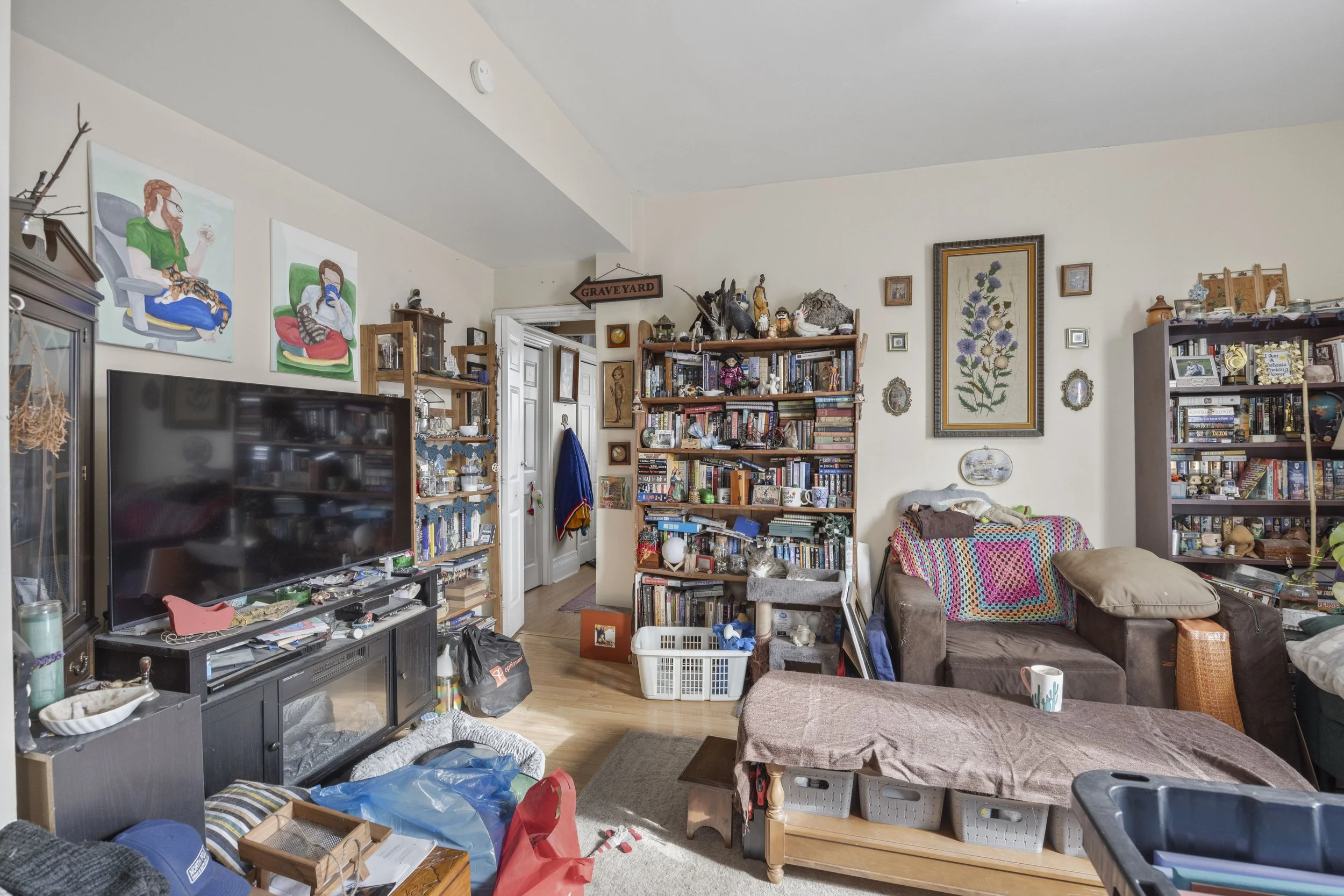 551 Adealide St North -06.JPG