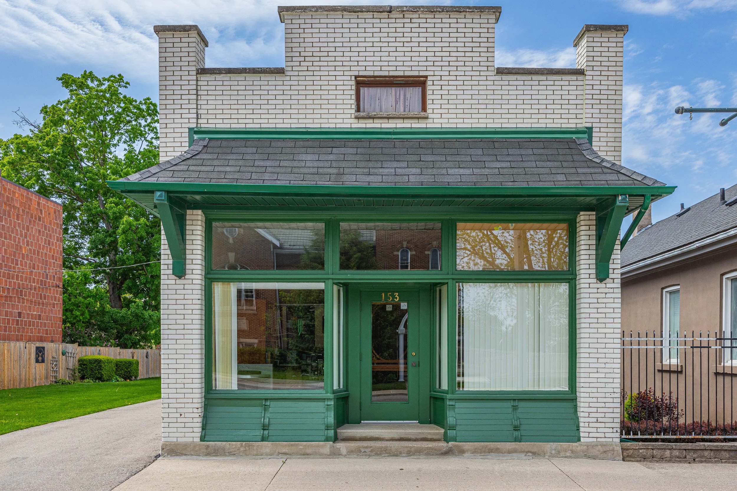 153 Ailsa Craig Main St -02.jpg