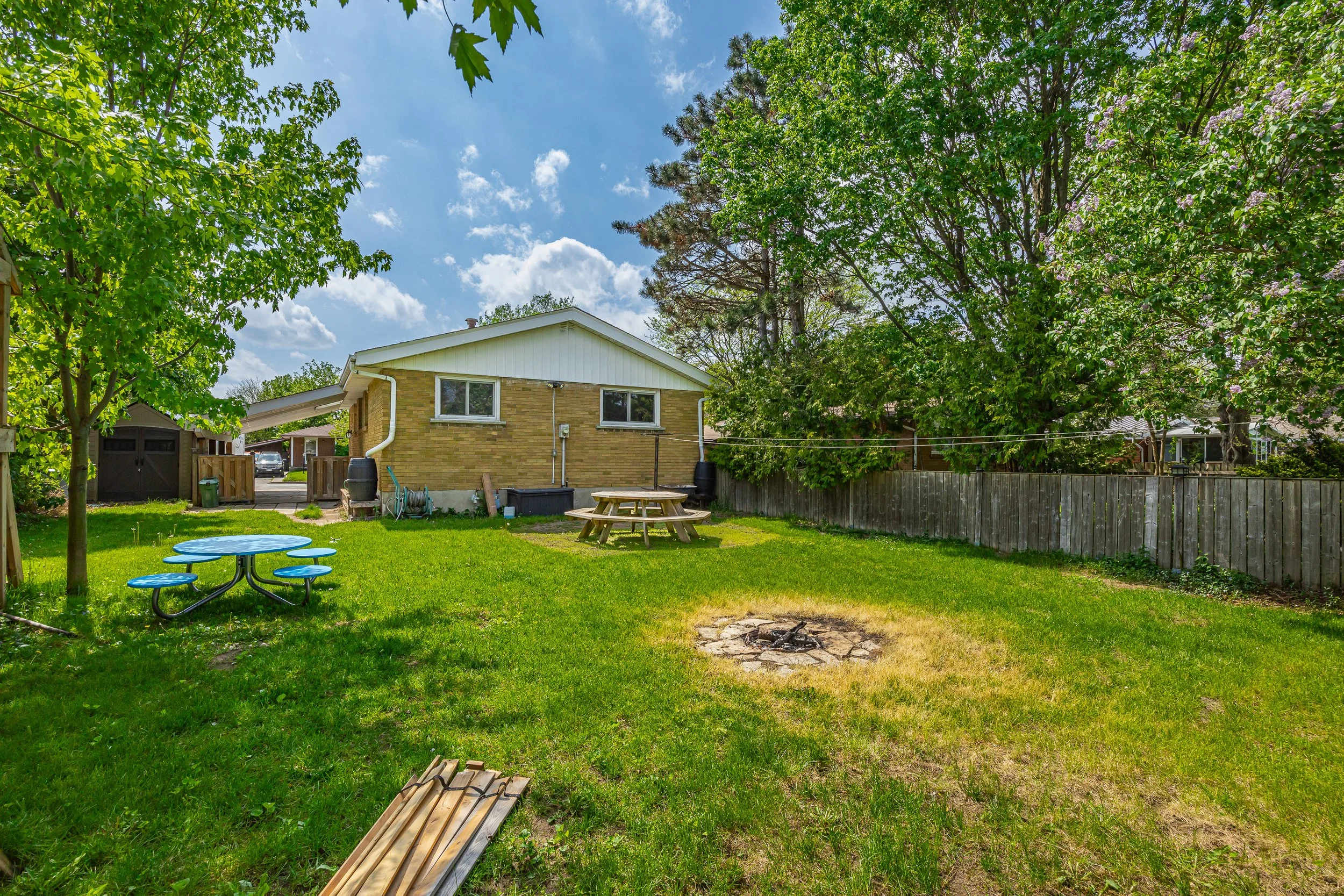 8 Kenwood Cres -37.jpg