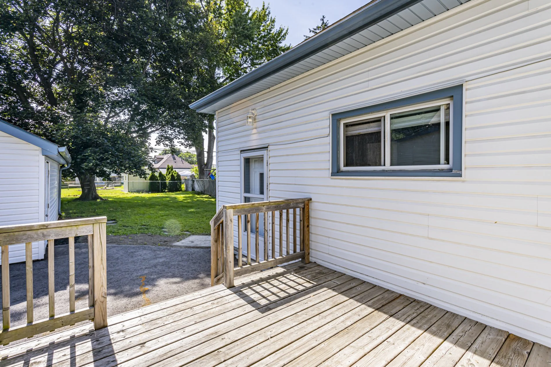 Exteriors-93 Barker St_09.JPG