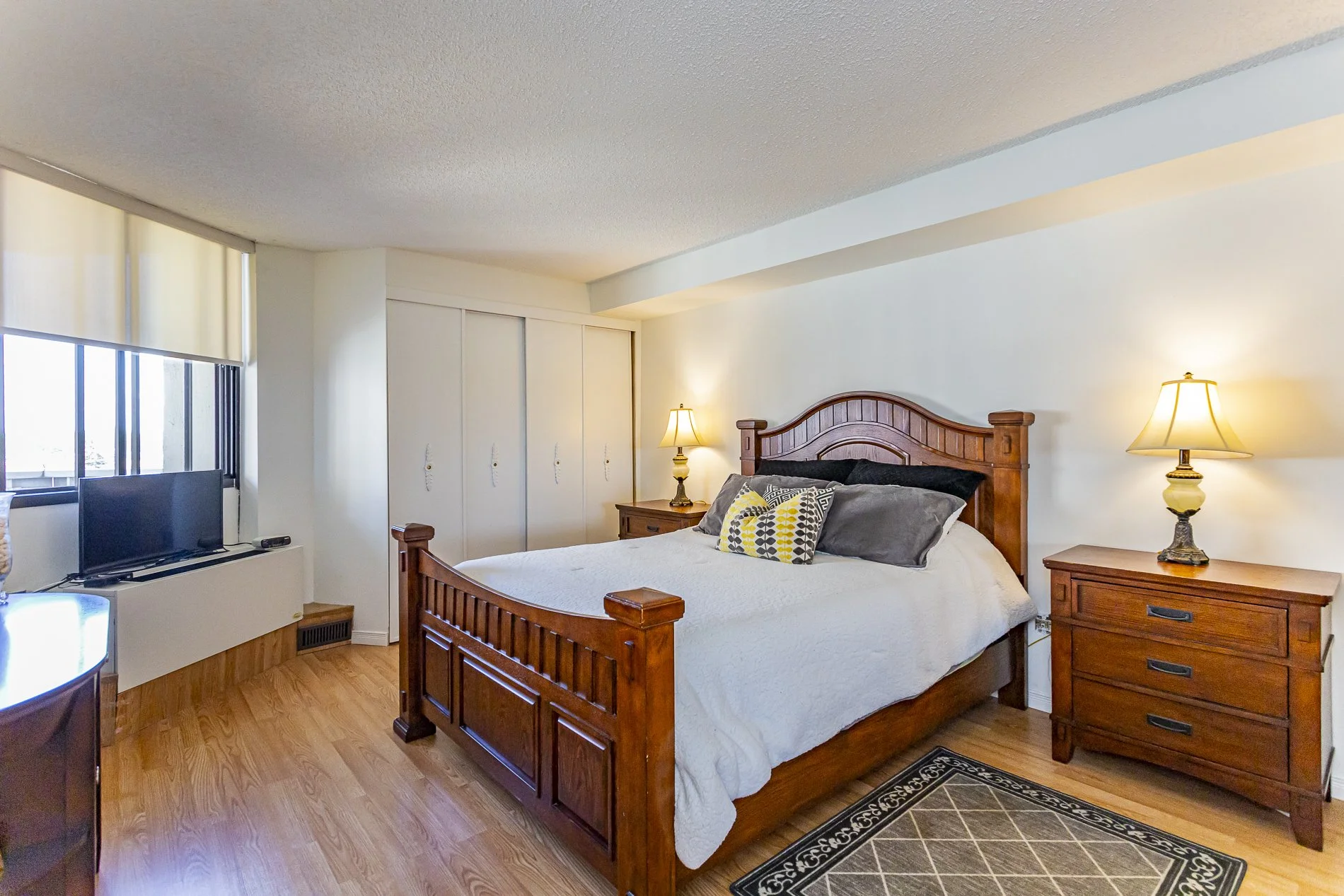 802-363 Colborne St_24.jpg