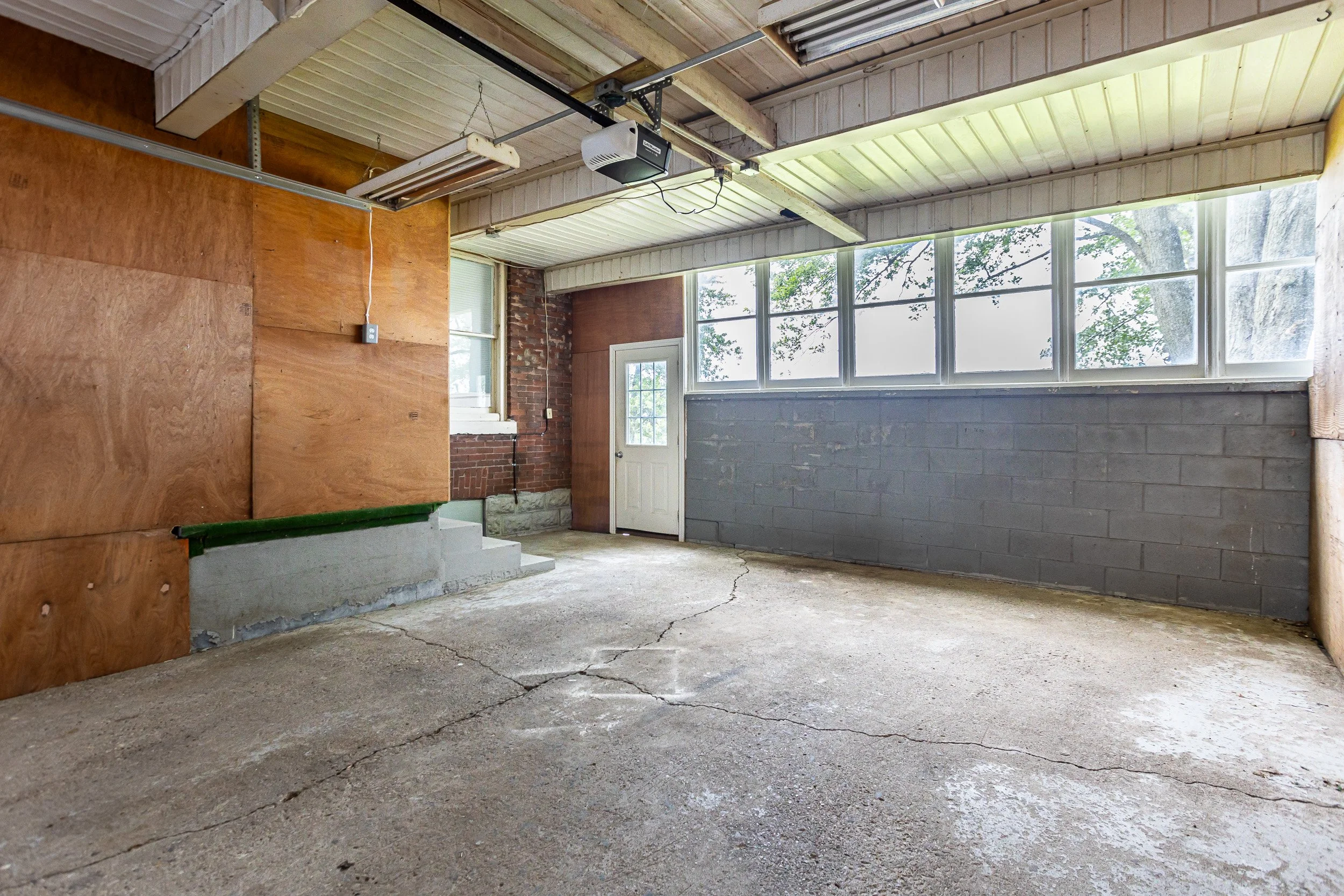 942 Westminster-32.jpg