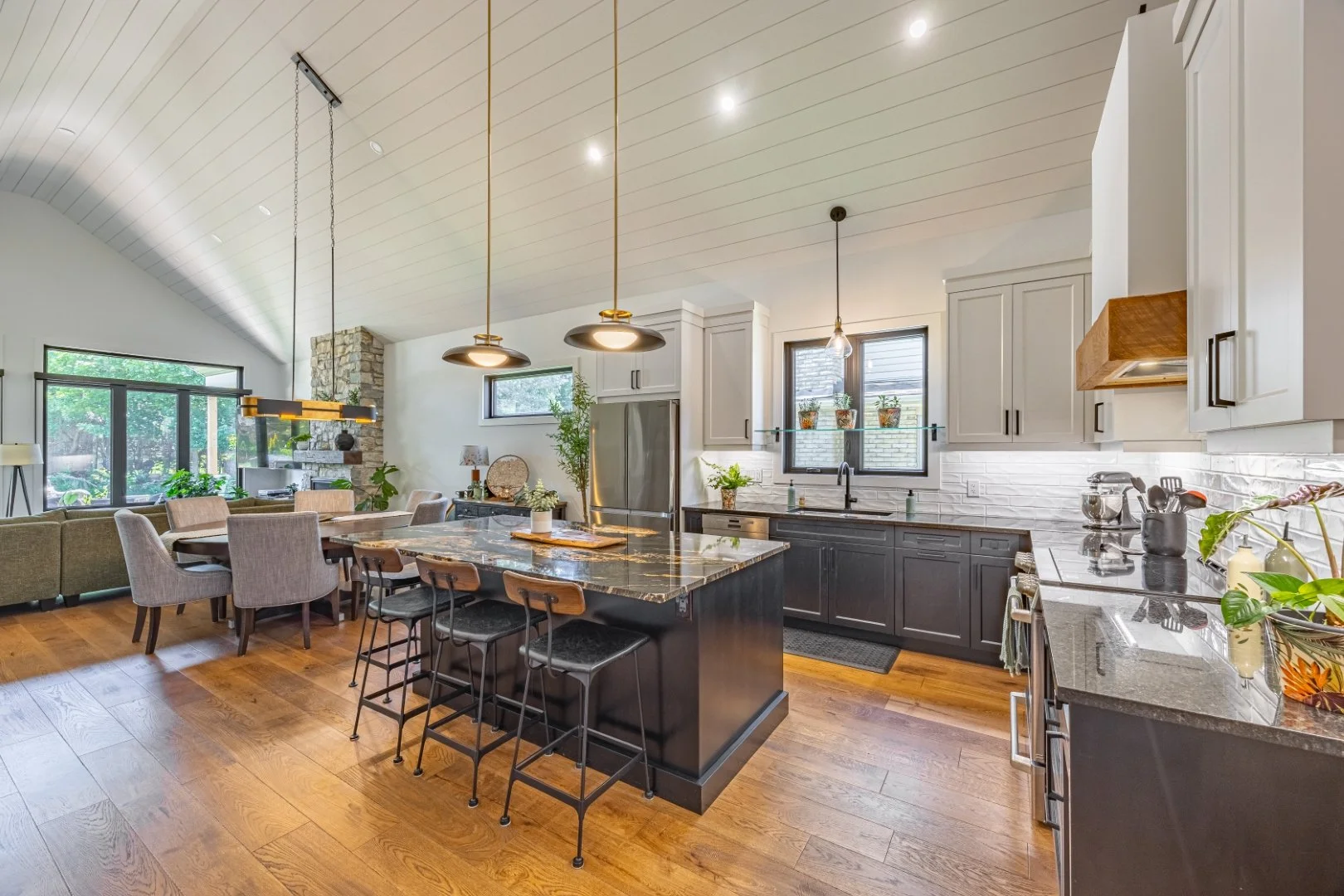 63 Guildford Cres-5.jpg