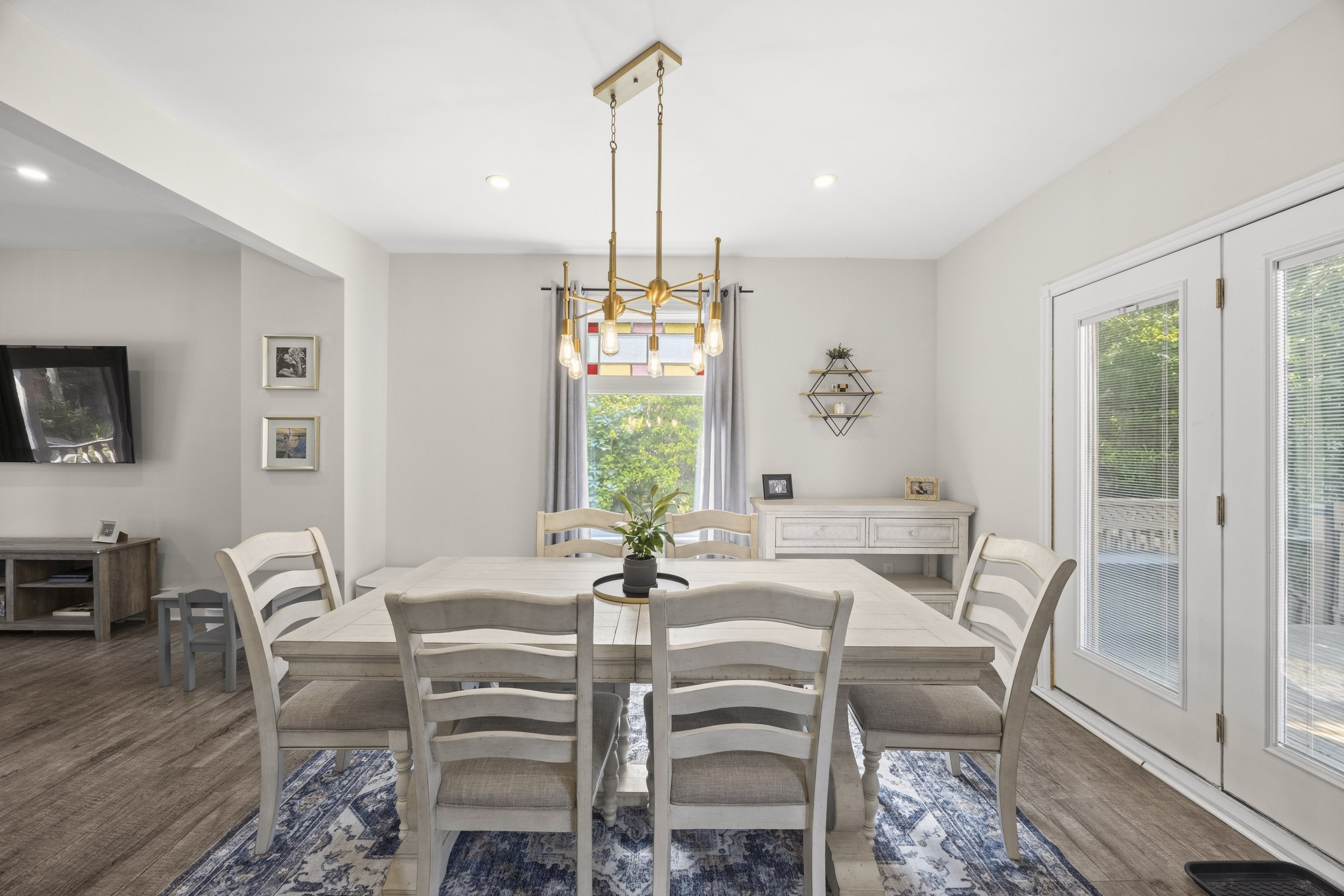 152 Wonham St S -13.jpg
