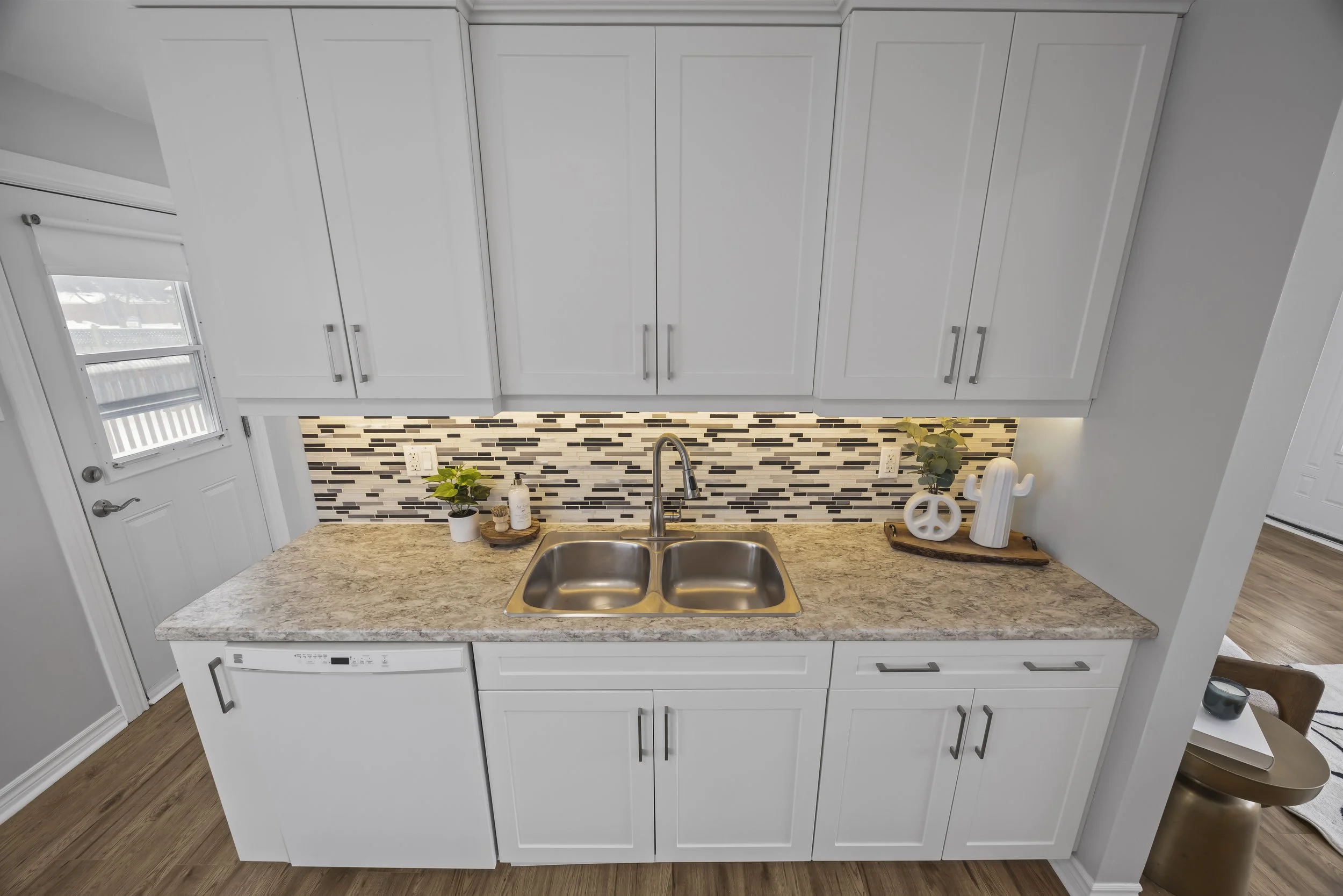 149 Jasper Cres -14.JPG