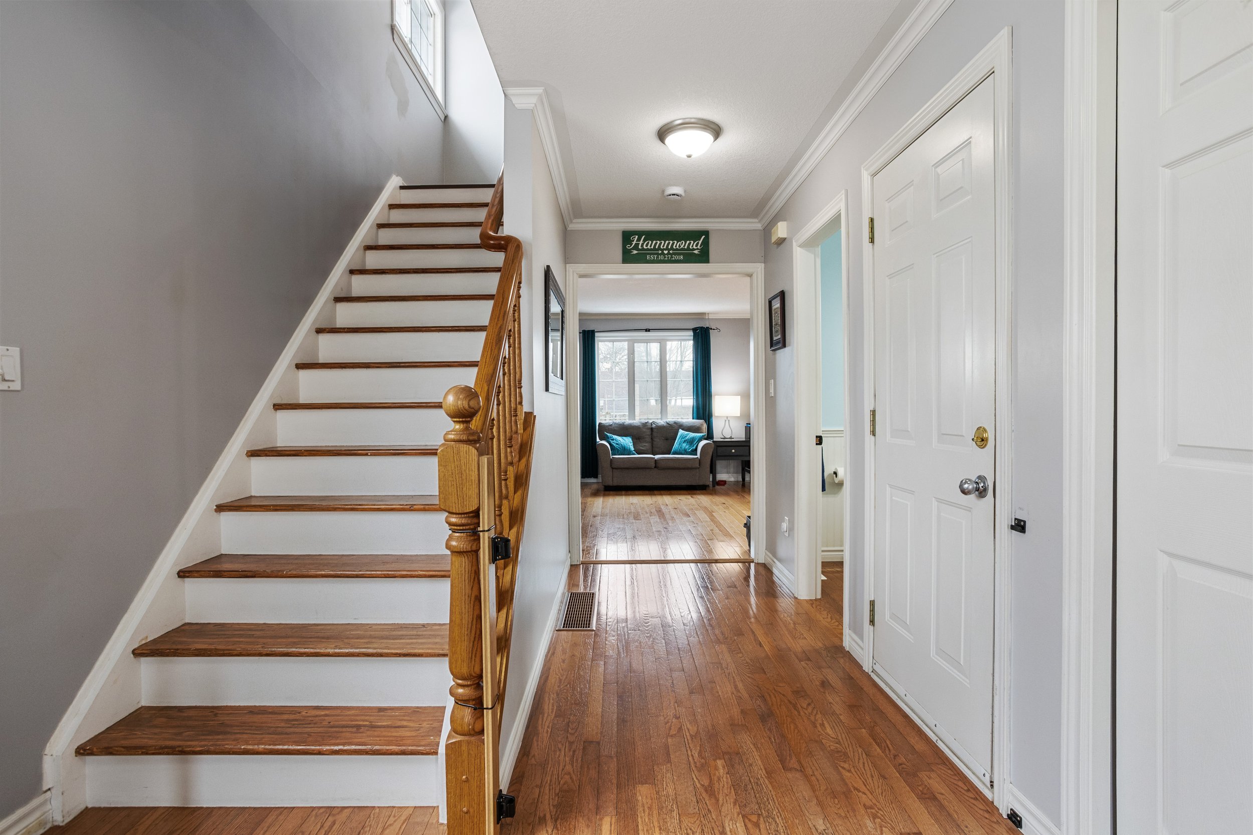 260 Mutual Dr - 06.jpg