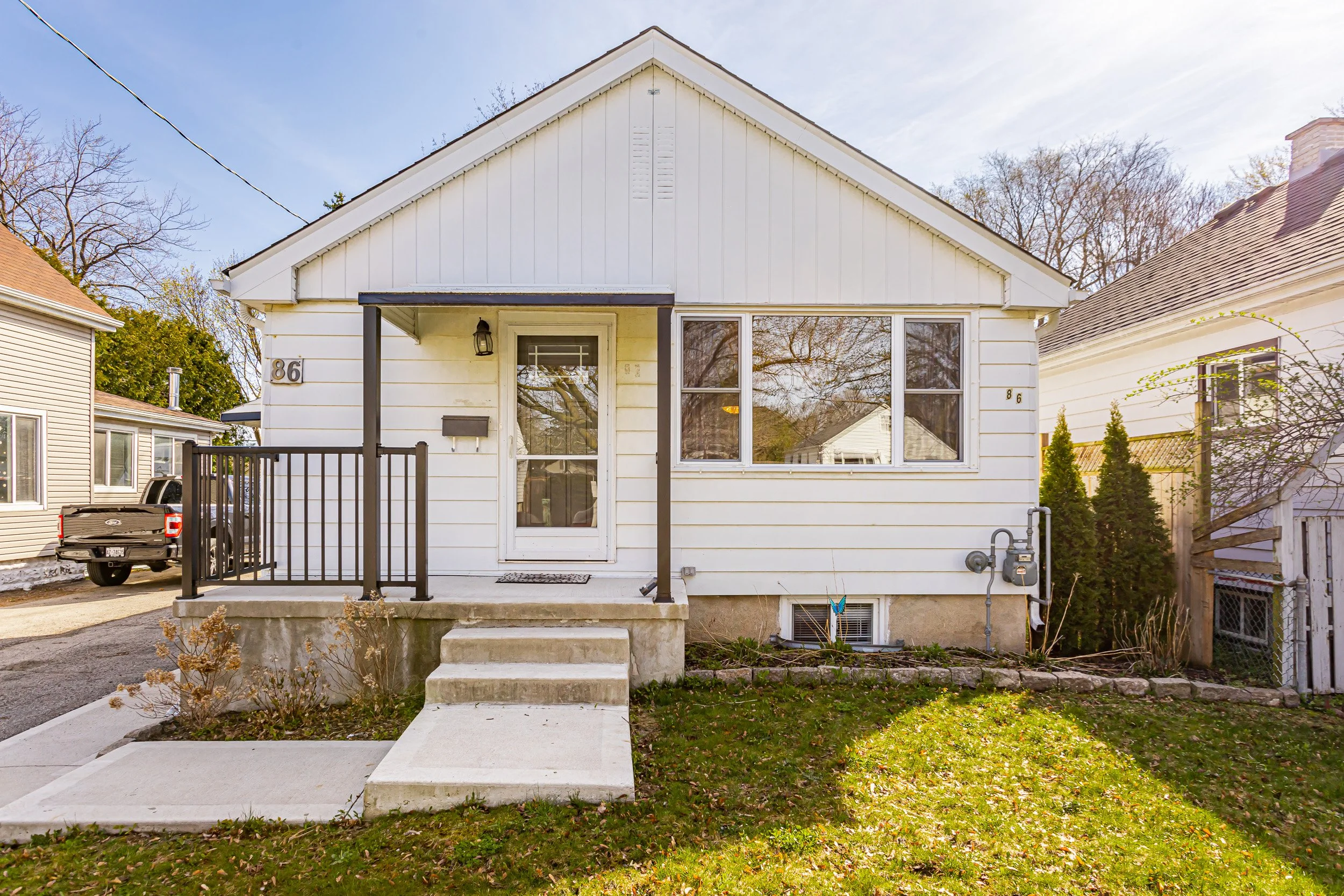 86 Linwood St-3.jpg