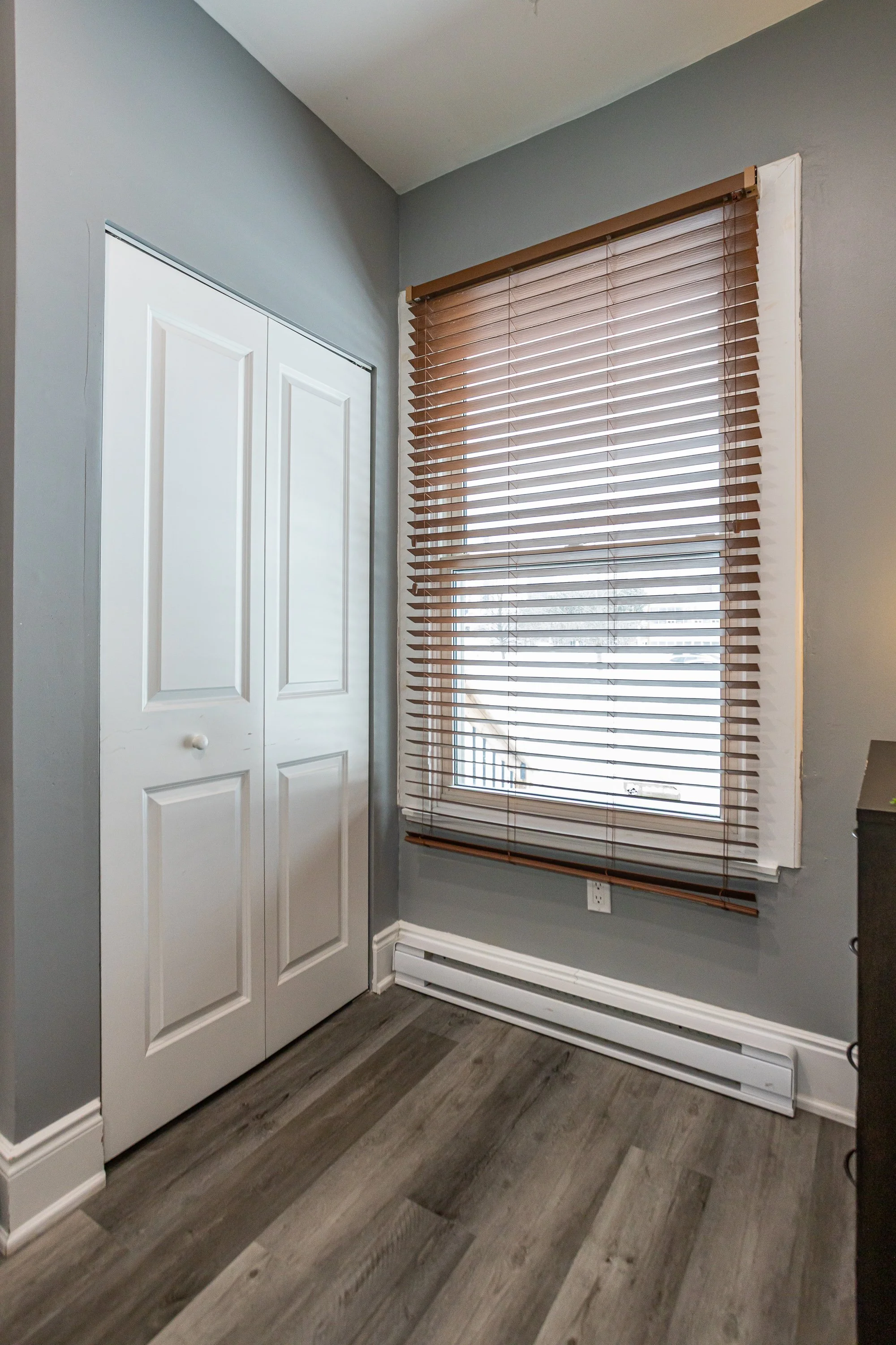 225 Simcoe St-30.jpg