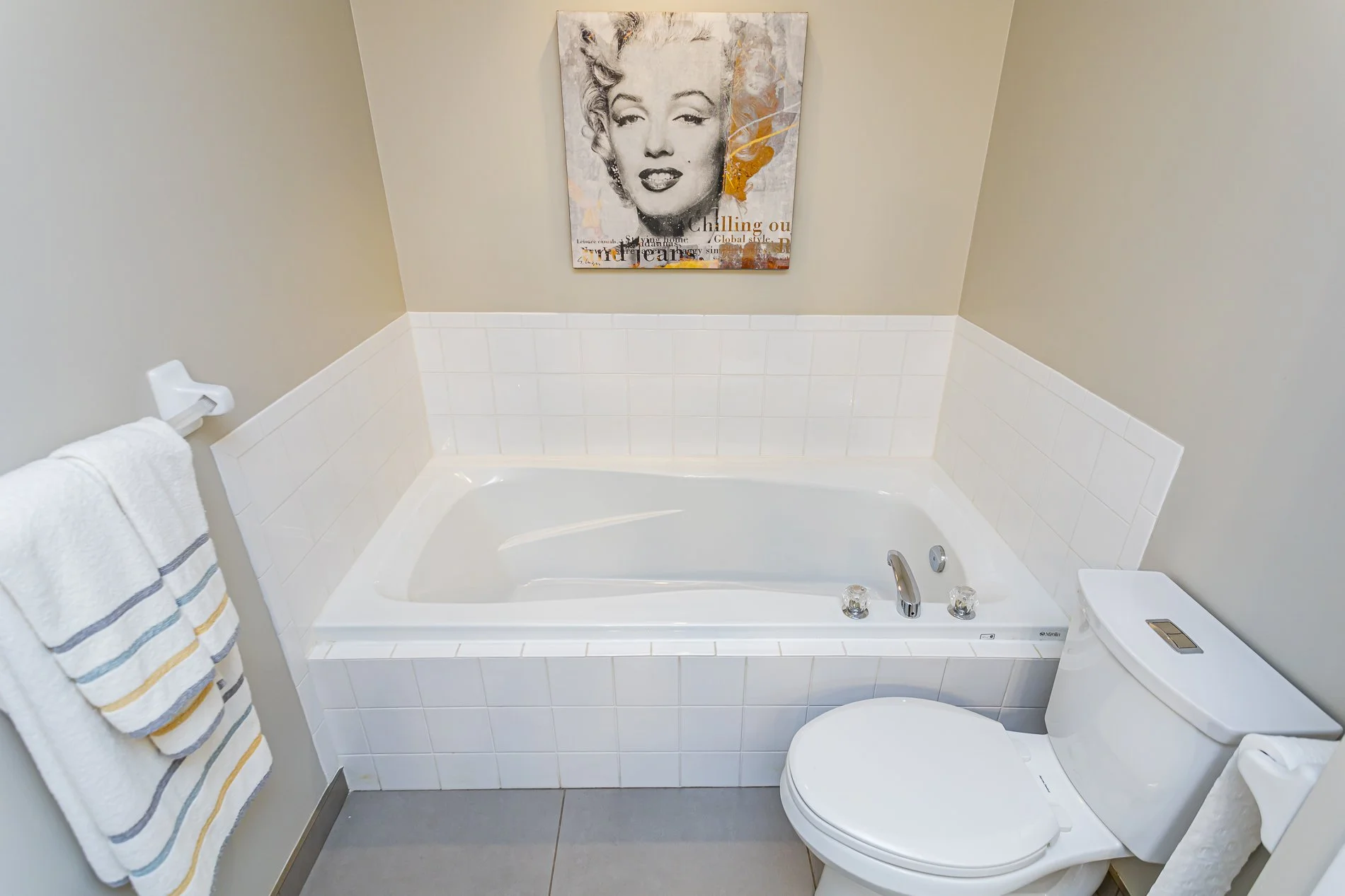 4-499 Teeple Terrace_26.jpg