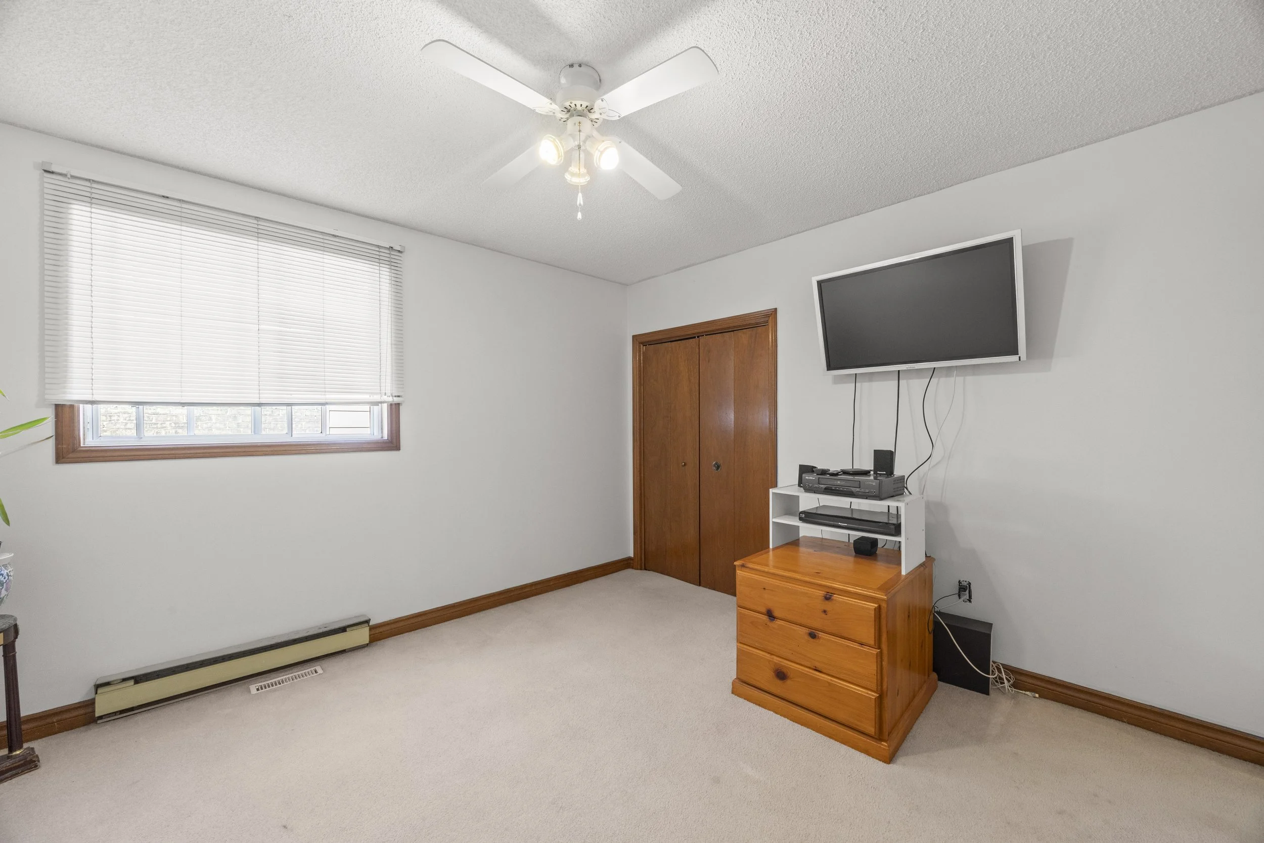 366 Hamilton Rd -18.JPG