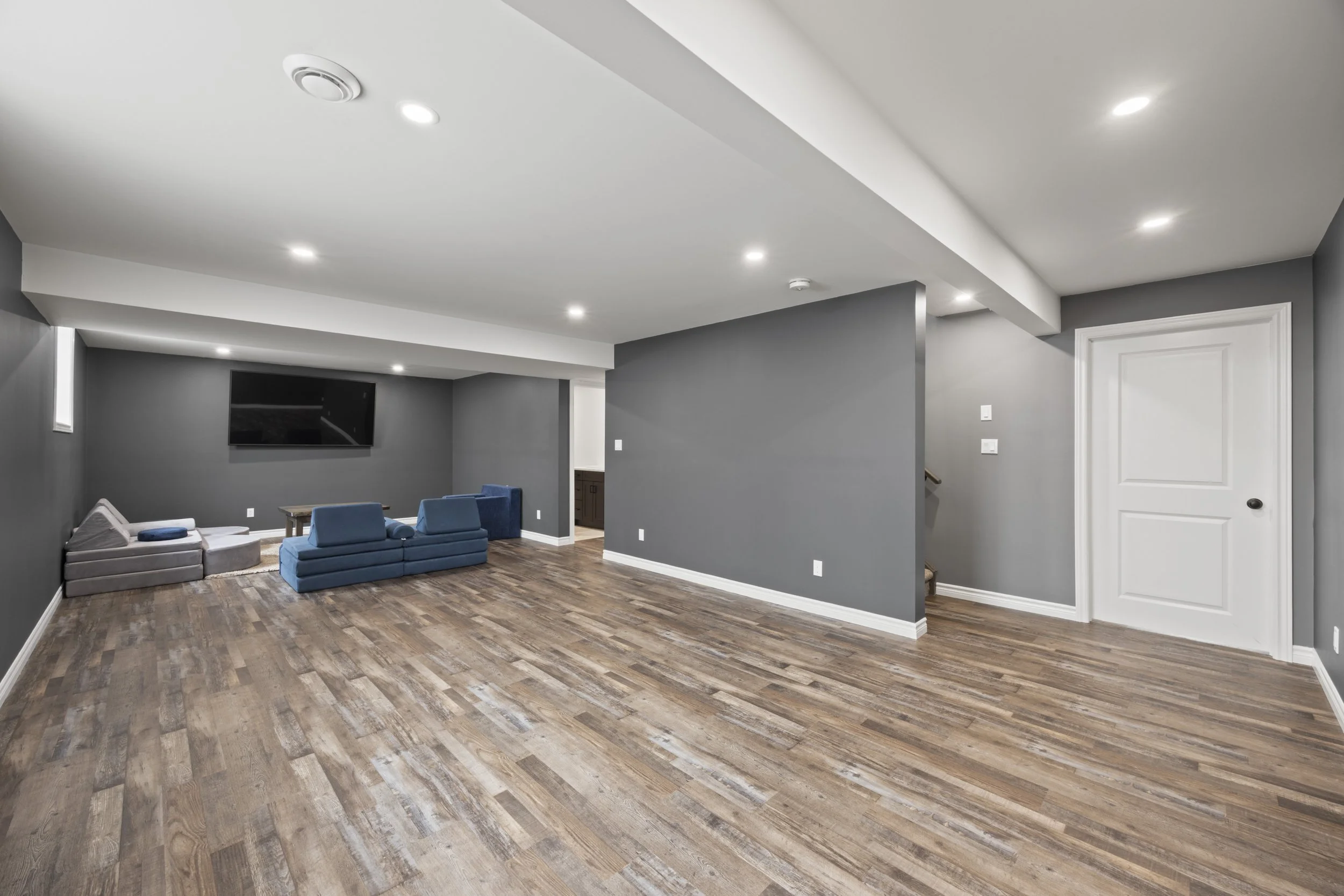 21 Middle St -33.JPG