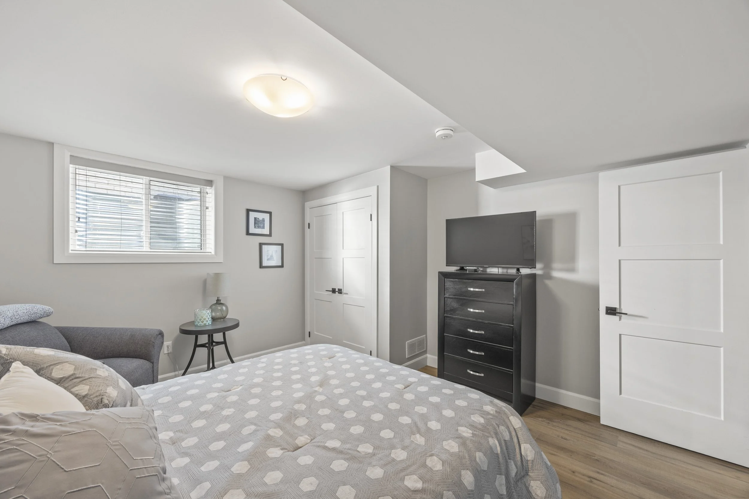 6566 French Ave - 40.JPG