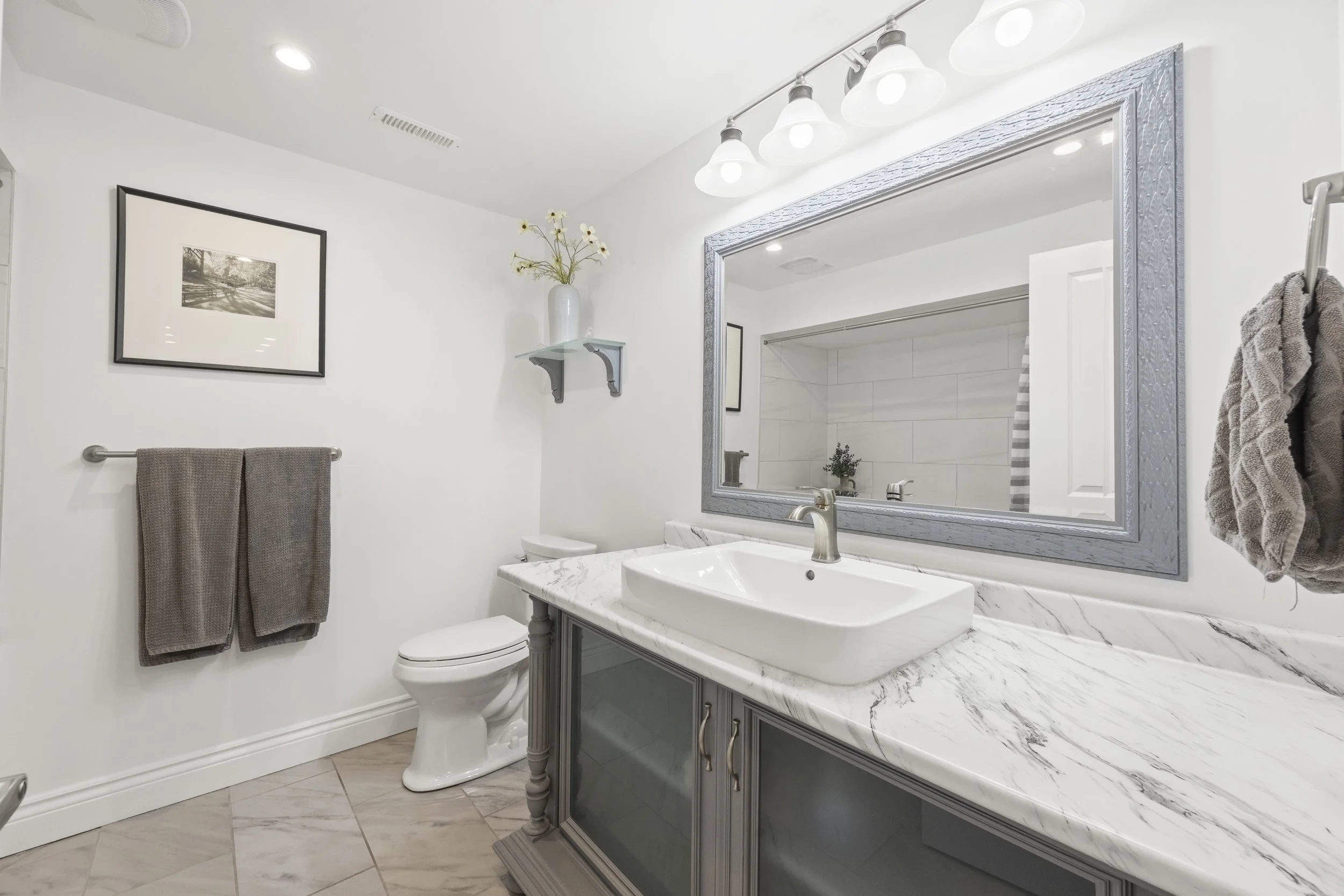 10-2080 Beaverbrook Ave -34.JPG