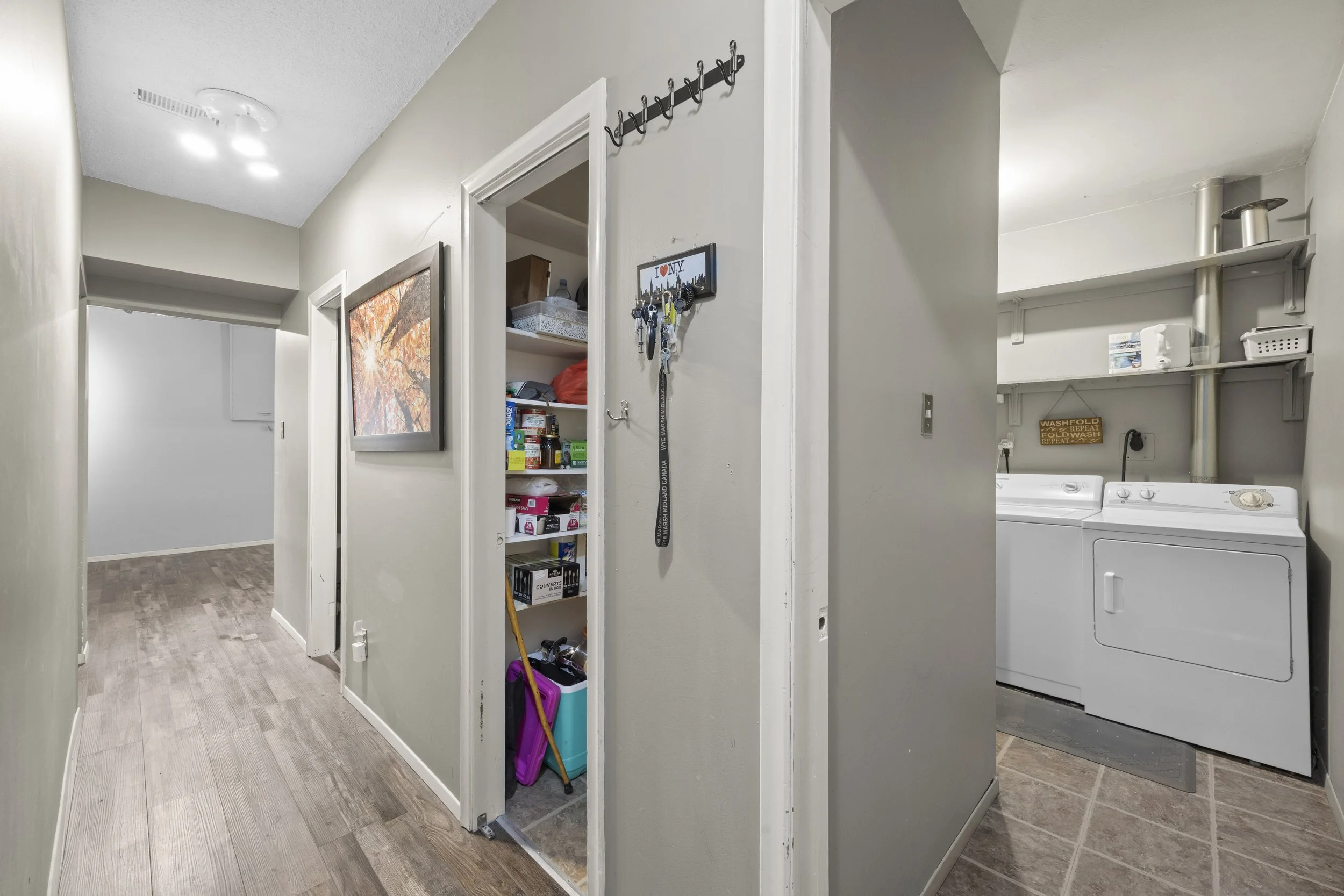 453 Wilkins St -14.JPG