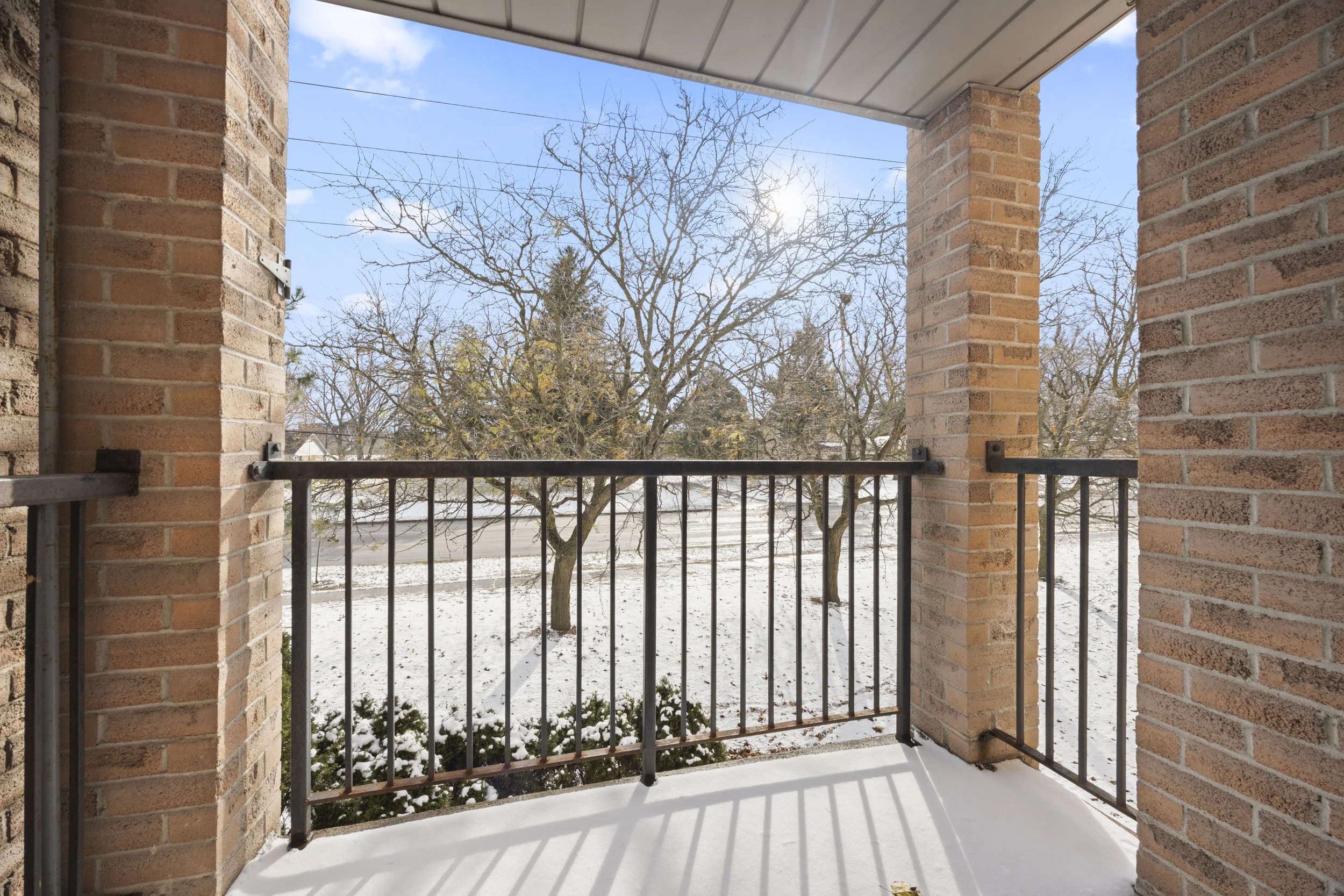 208 - 2228 Trafalgar St -29.JPG