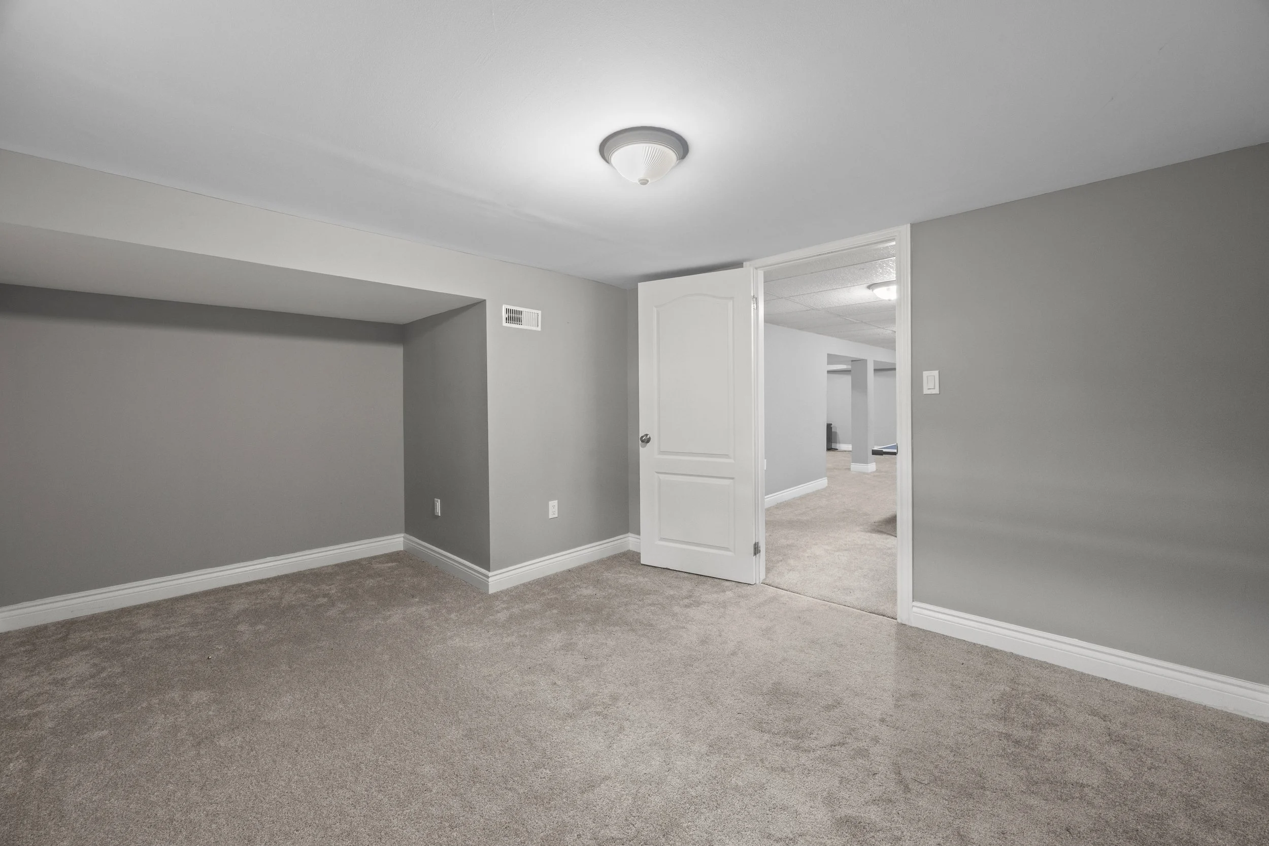 258 Upper Queen St -33.JPG