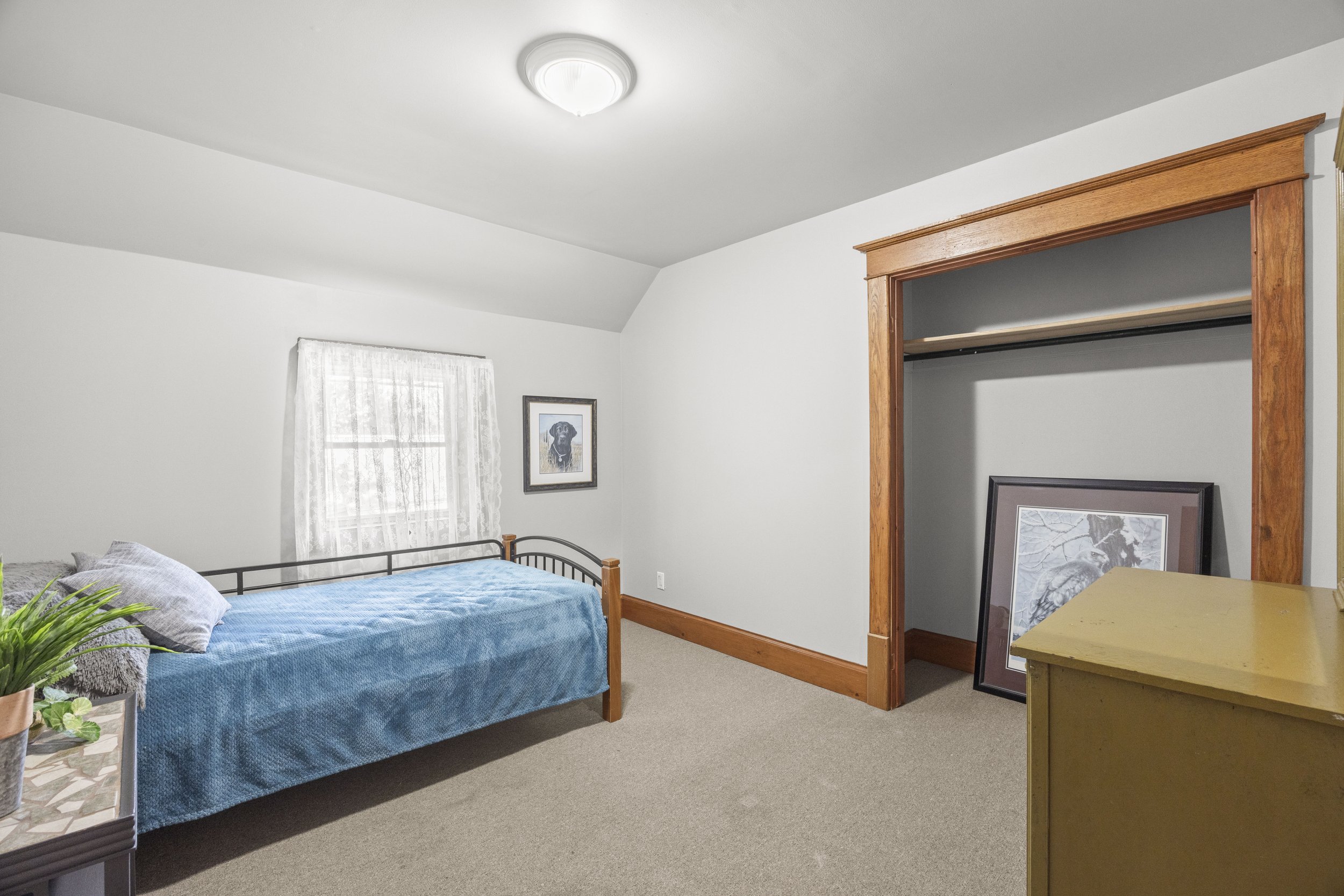 3229 Mcgillivray Dr -29.JPG