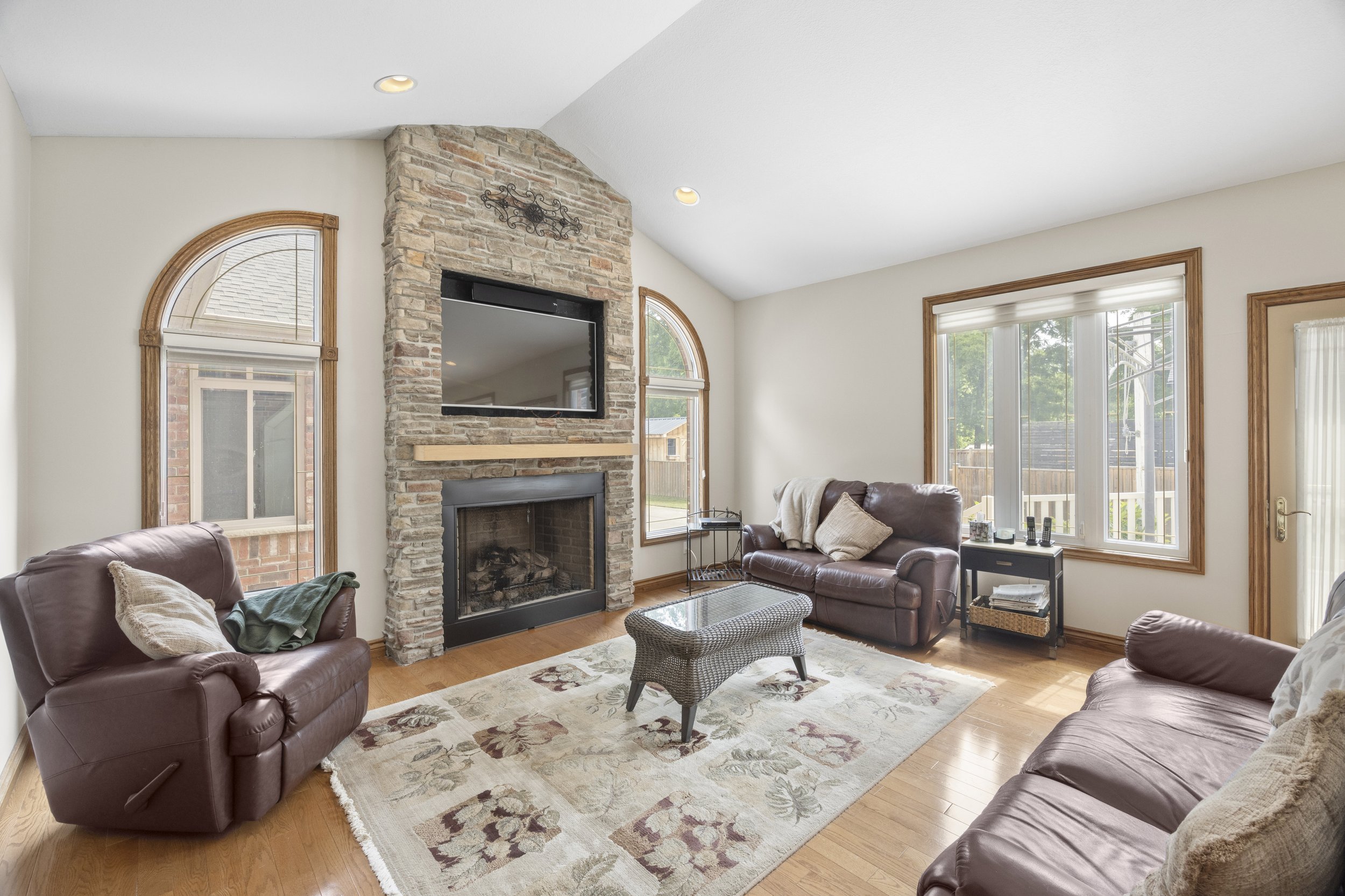 194 High St -18.JPG