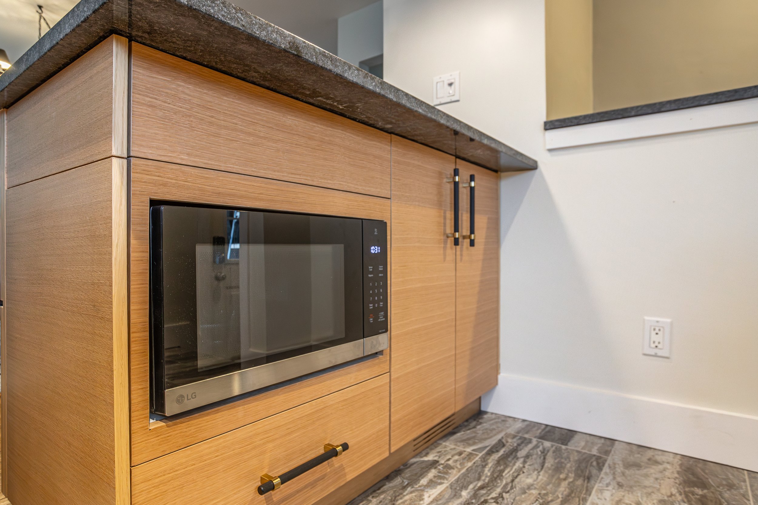 7017 Beattie St-18.jpg