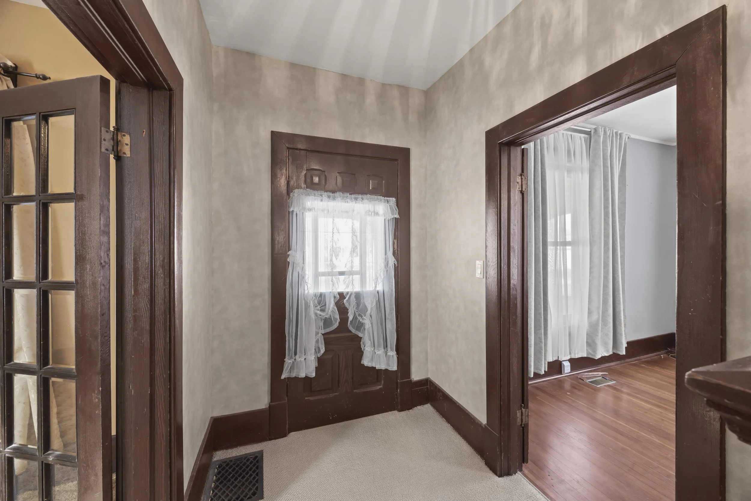 136 Queen St -07.JPG