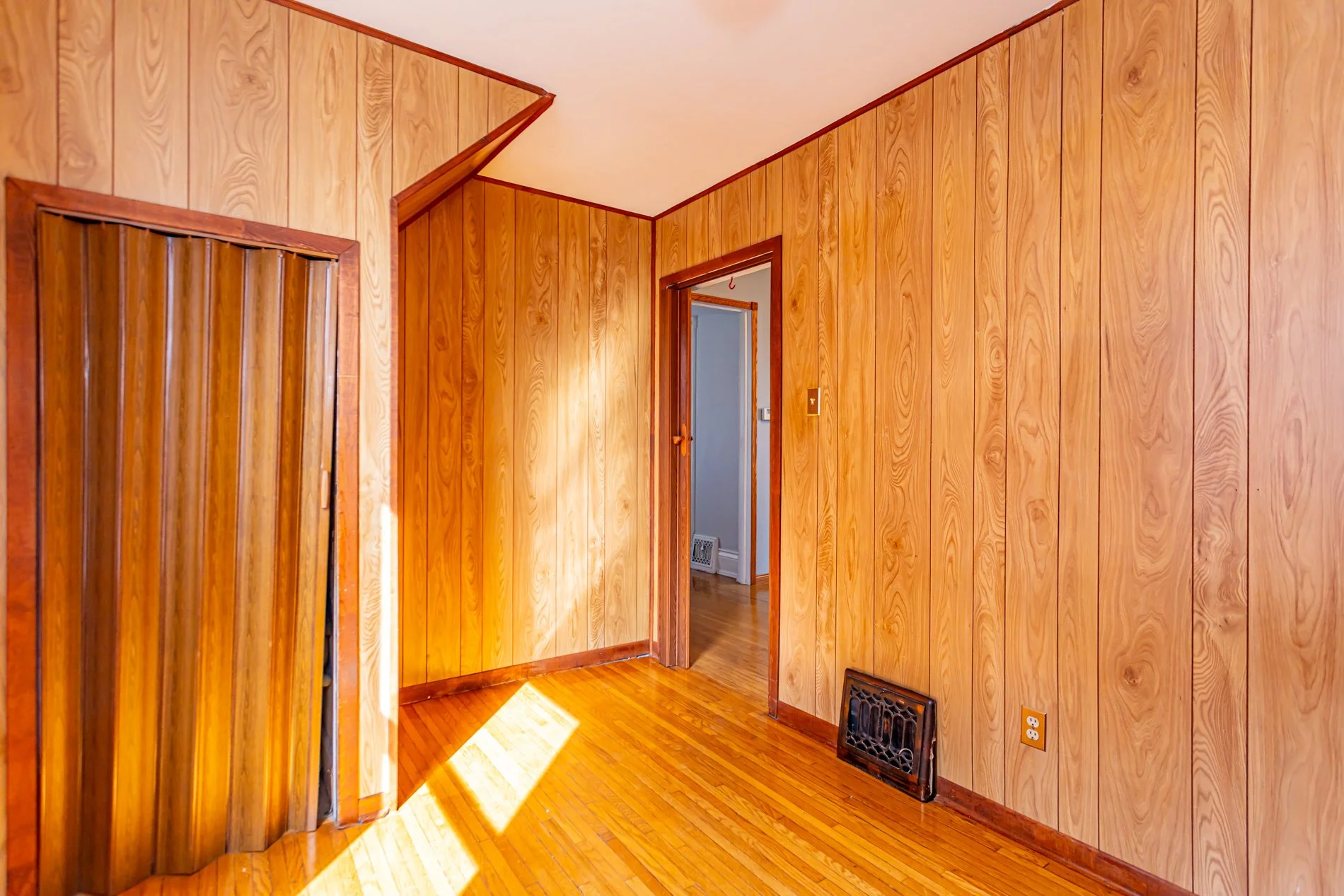 1199 Florence St-16.jpg