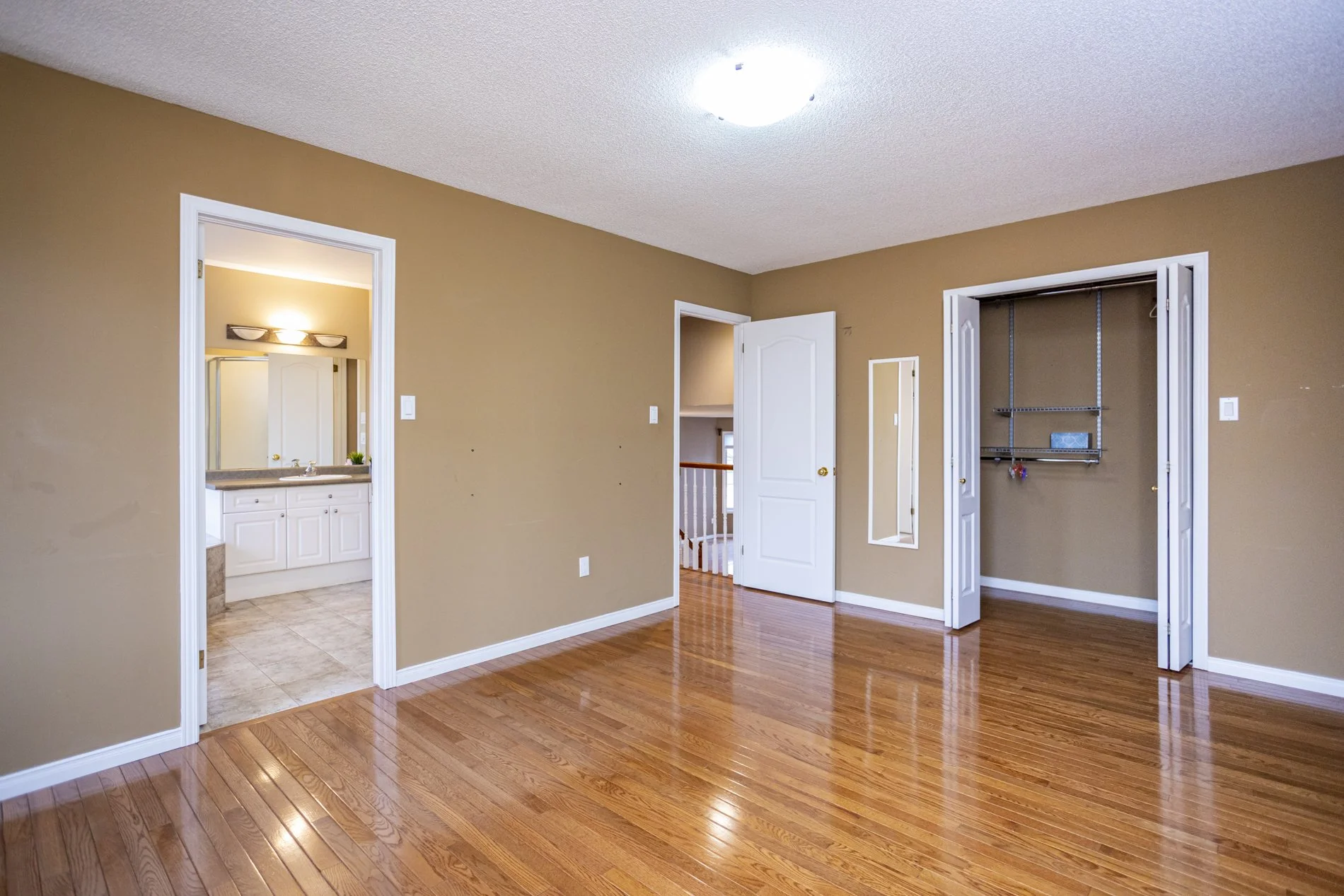 342 Jonathan St_16.JPG