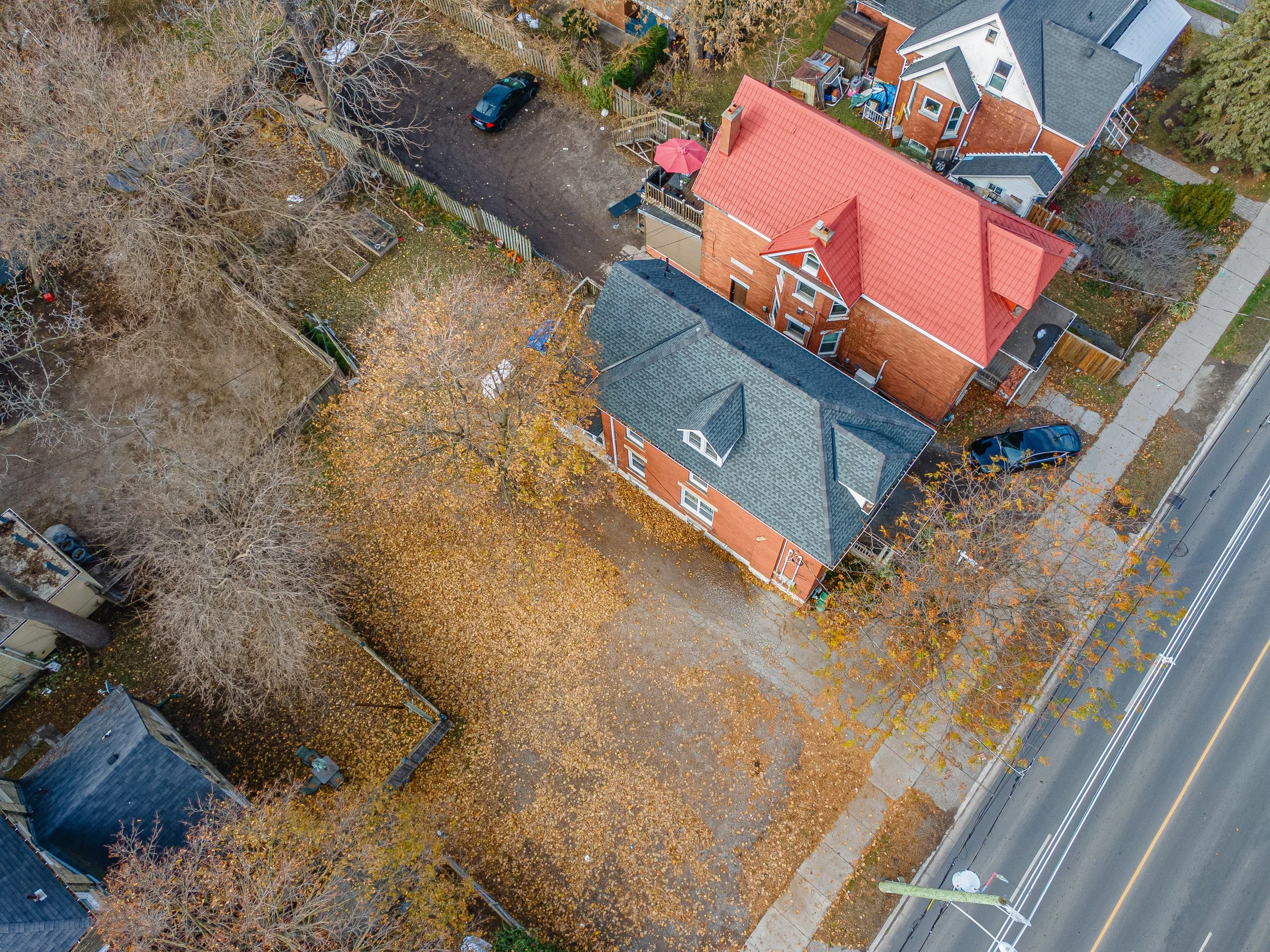 551 Adealide St North -40.jpg