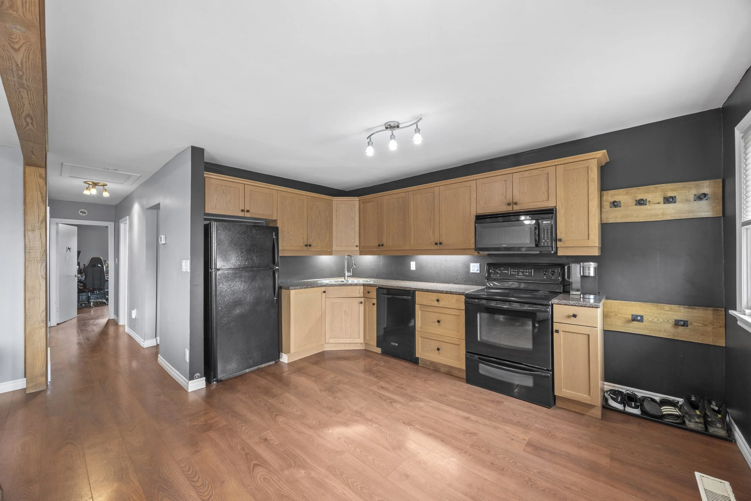 258 Upper Queen St -10.JPG