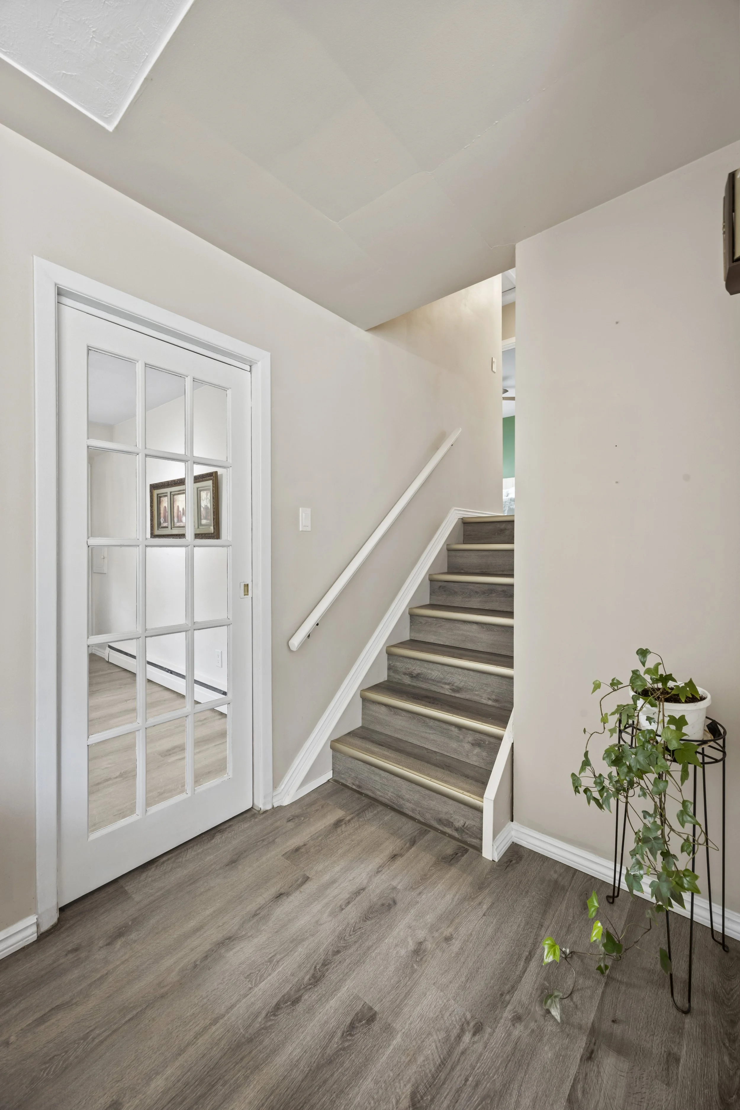 580 Salway St -21.JPG