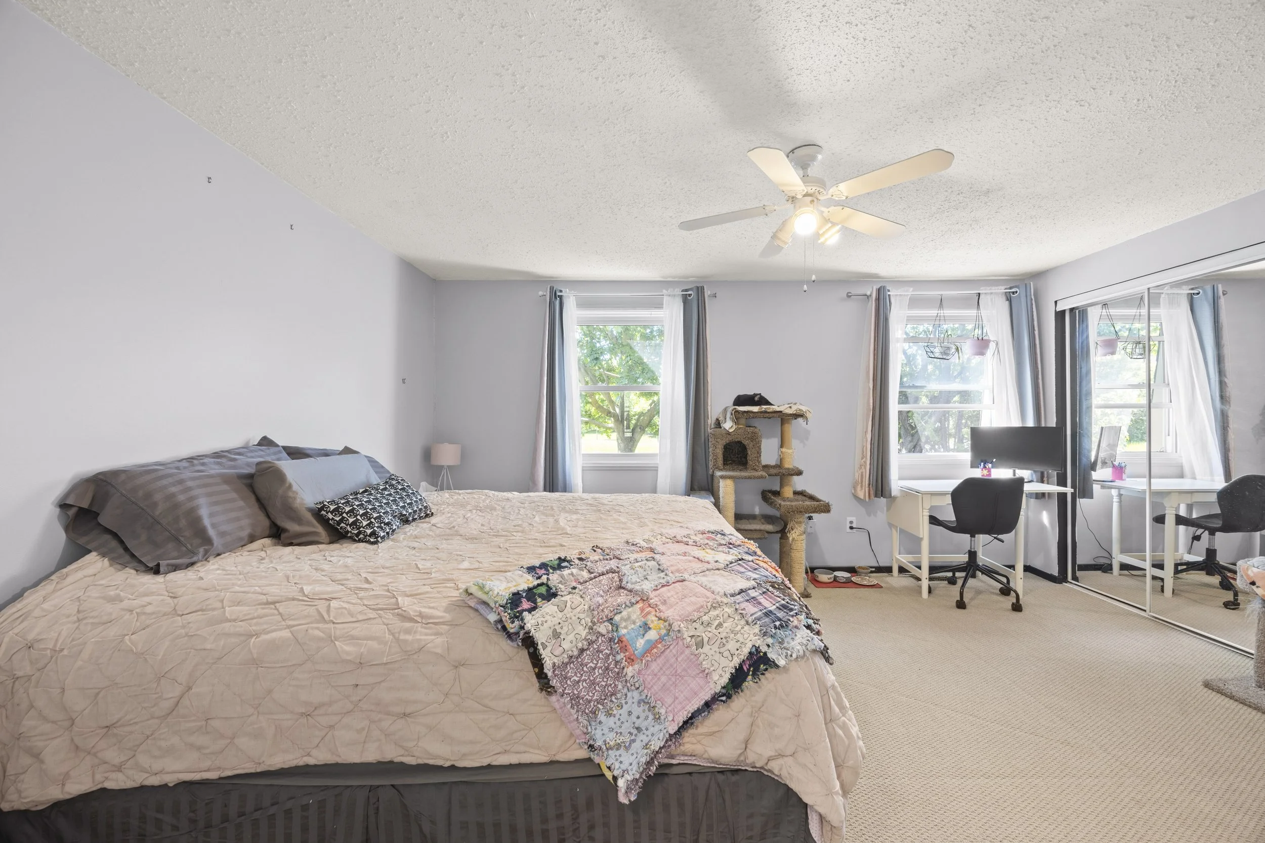 453 Wilkins St -21.JPG