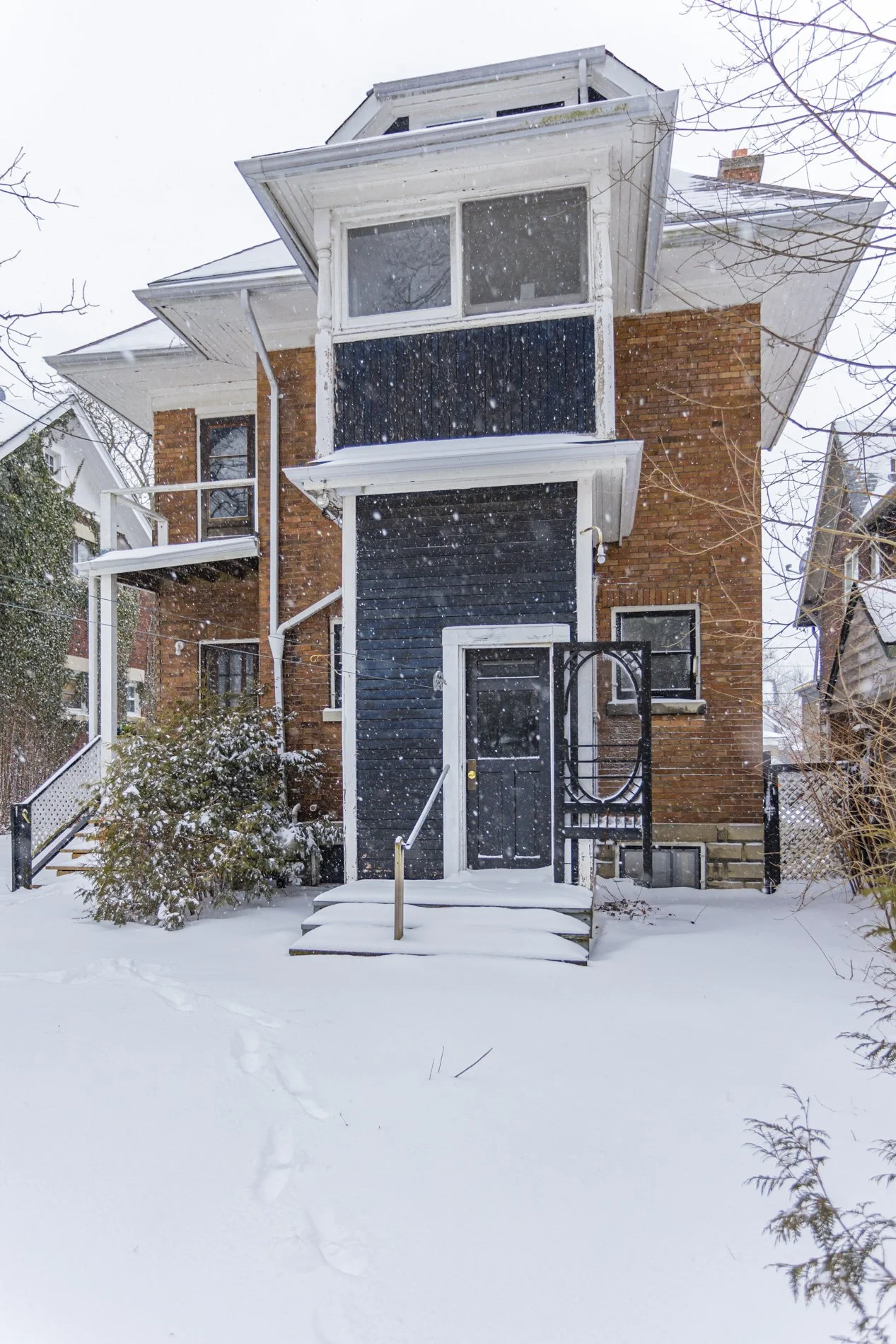 994 Richmond St_49.jpg