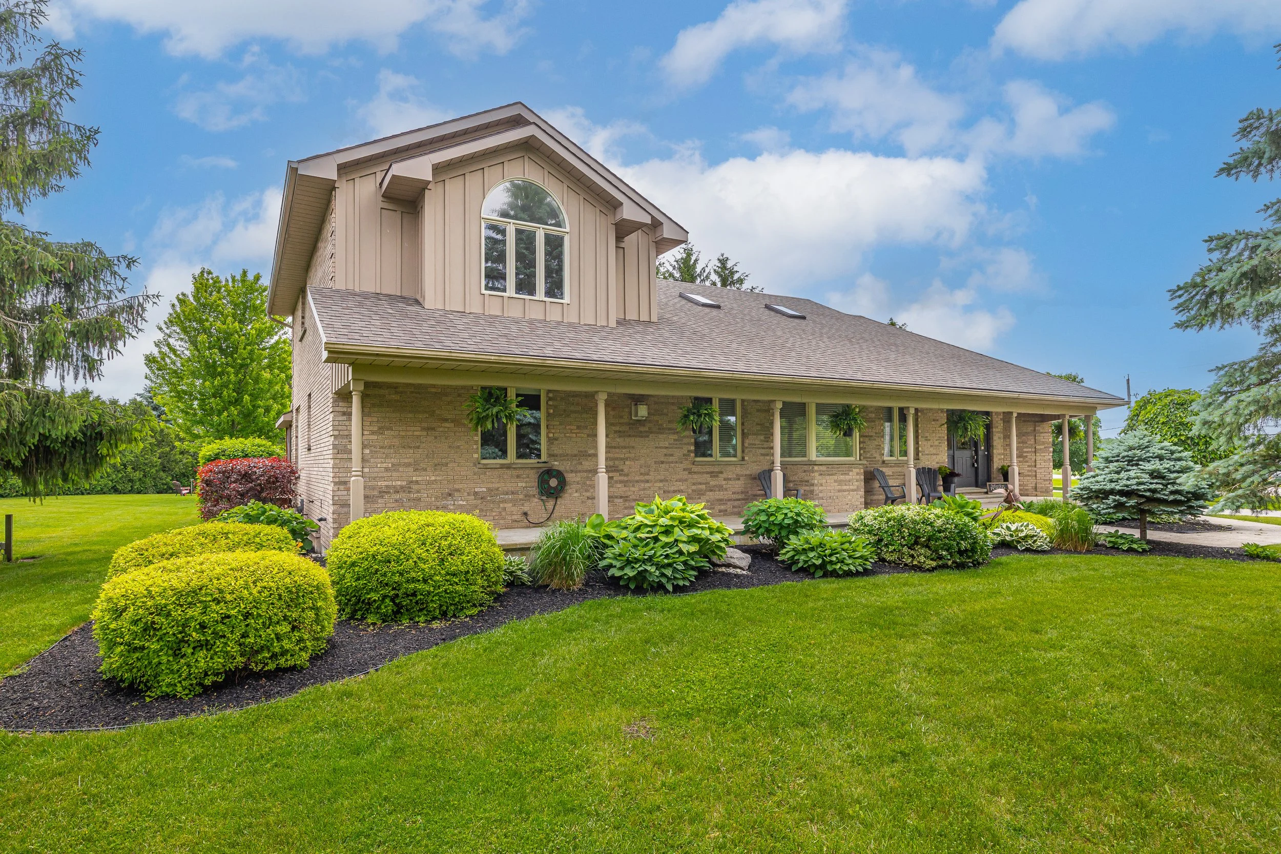 35922 Lieury Rd -01.jpg