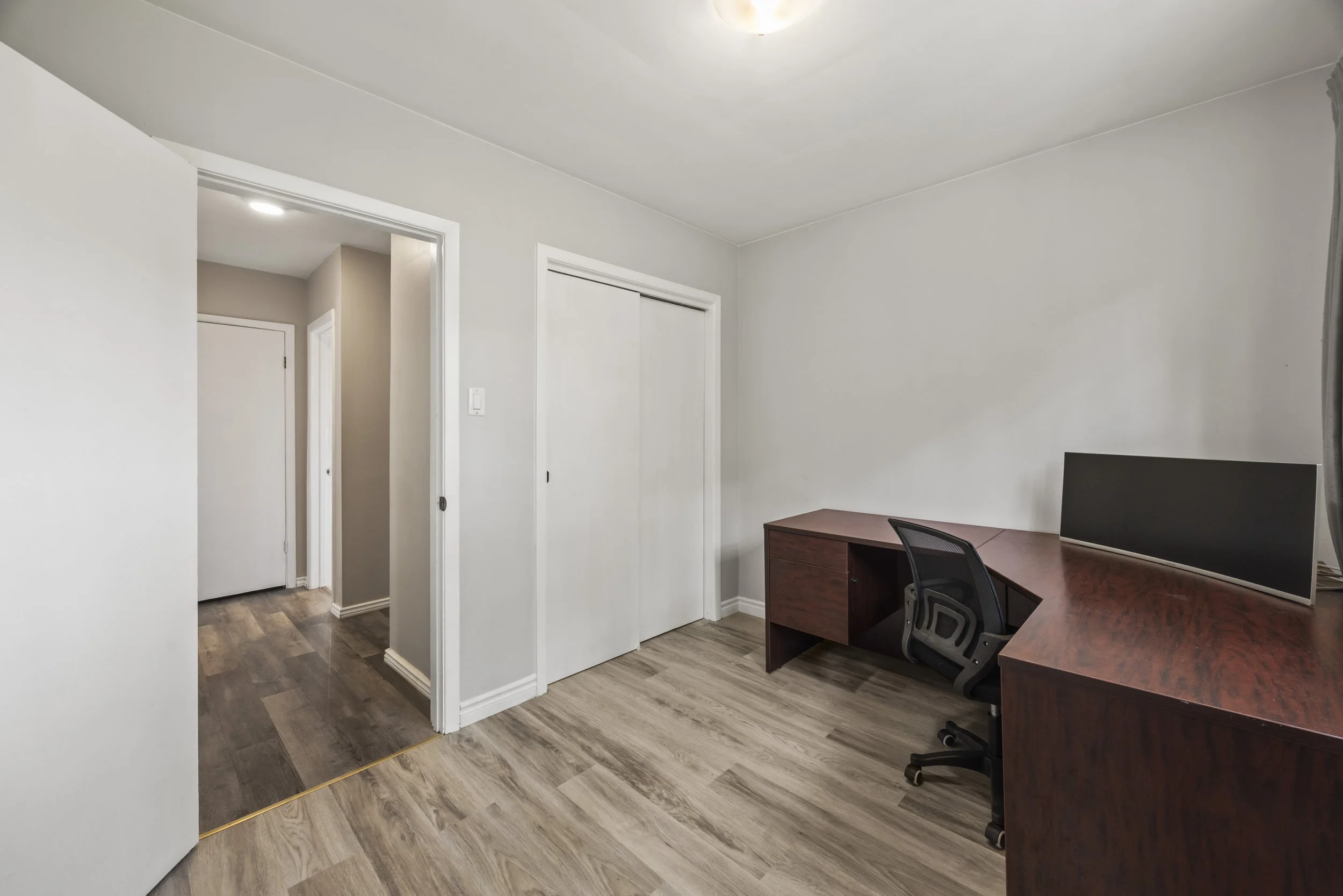 580 Salway St -27.JPG