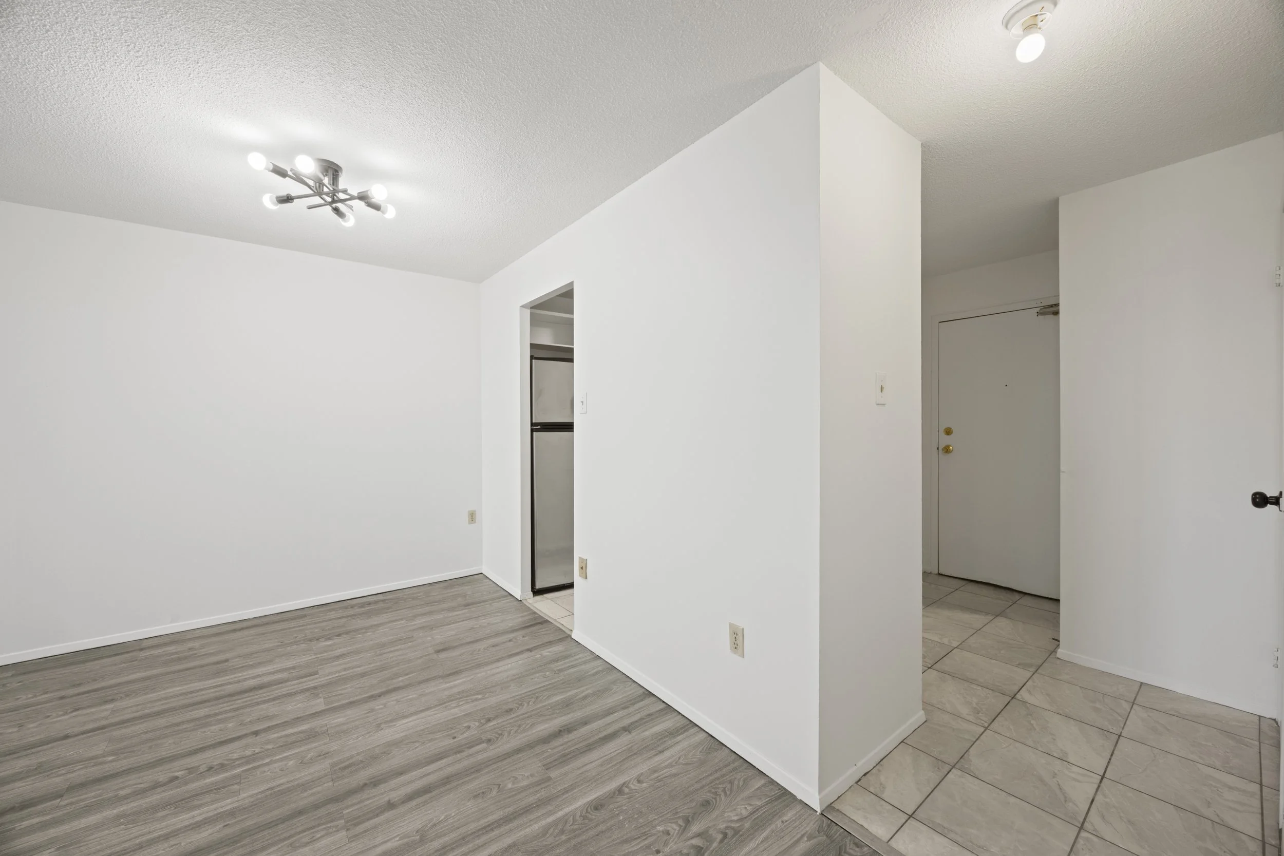 504-1104 Jalna Blvd -23.JPG